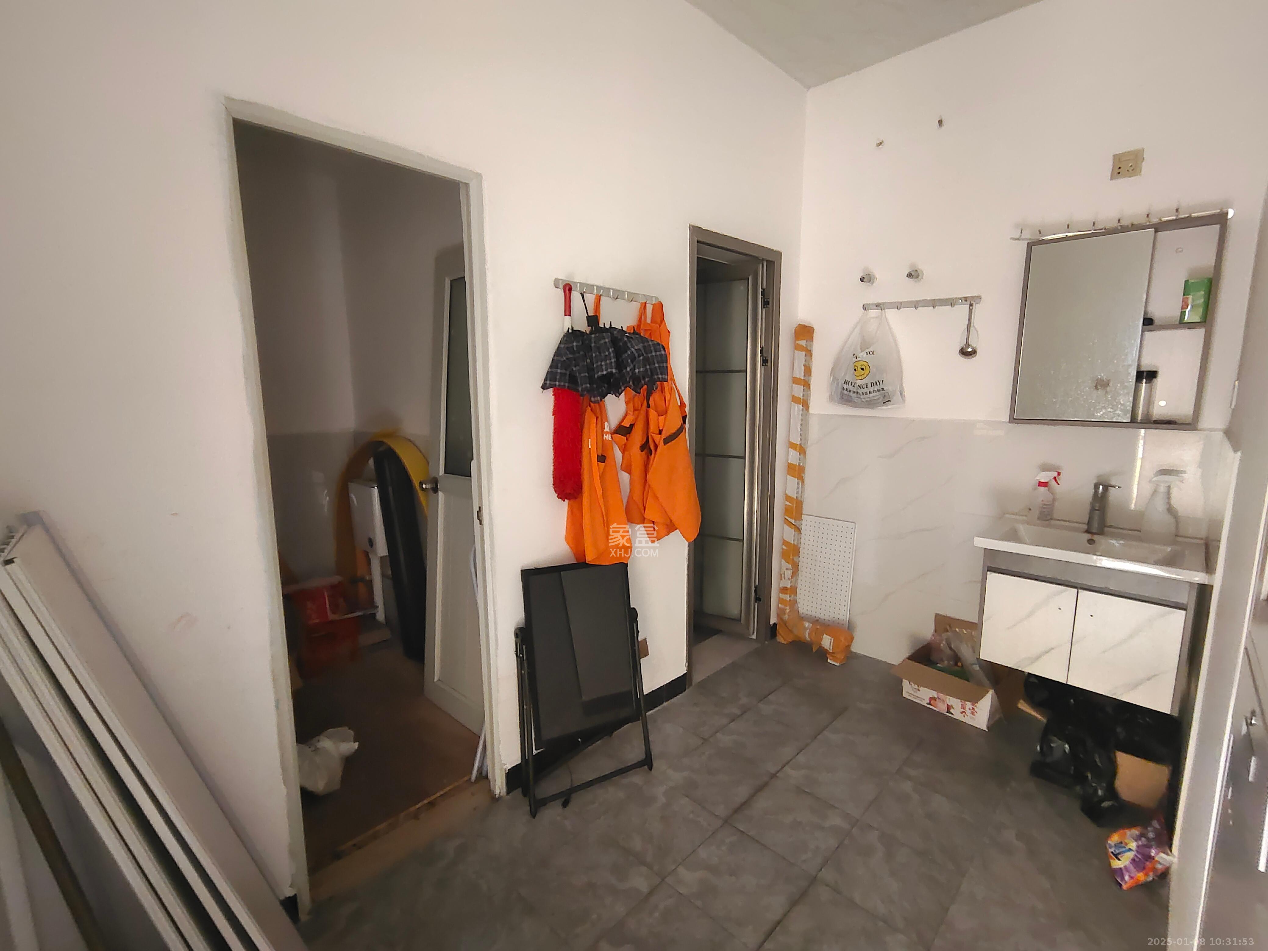 阿普阿布   140.0㎡     8700.00元/月室内图