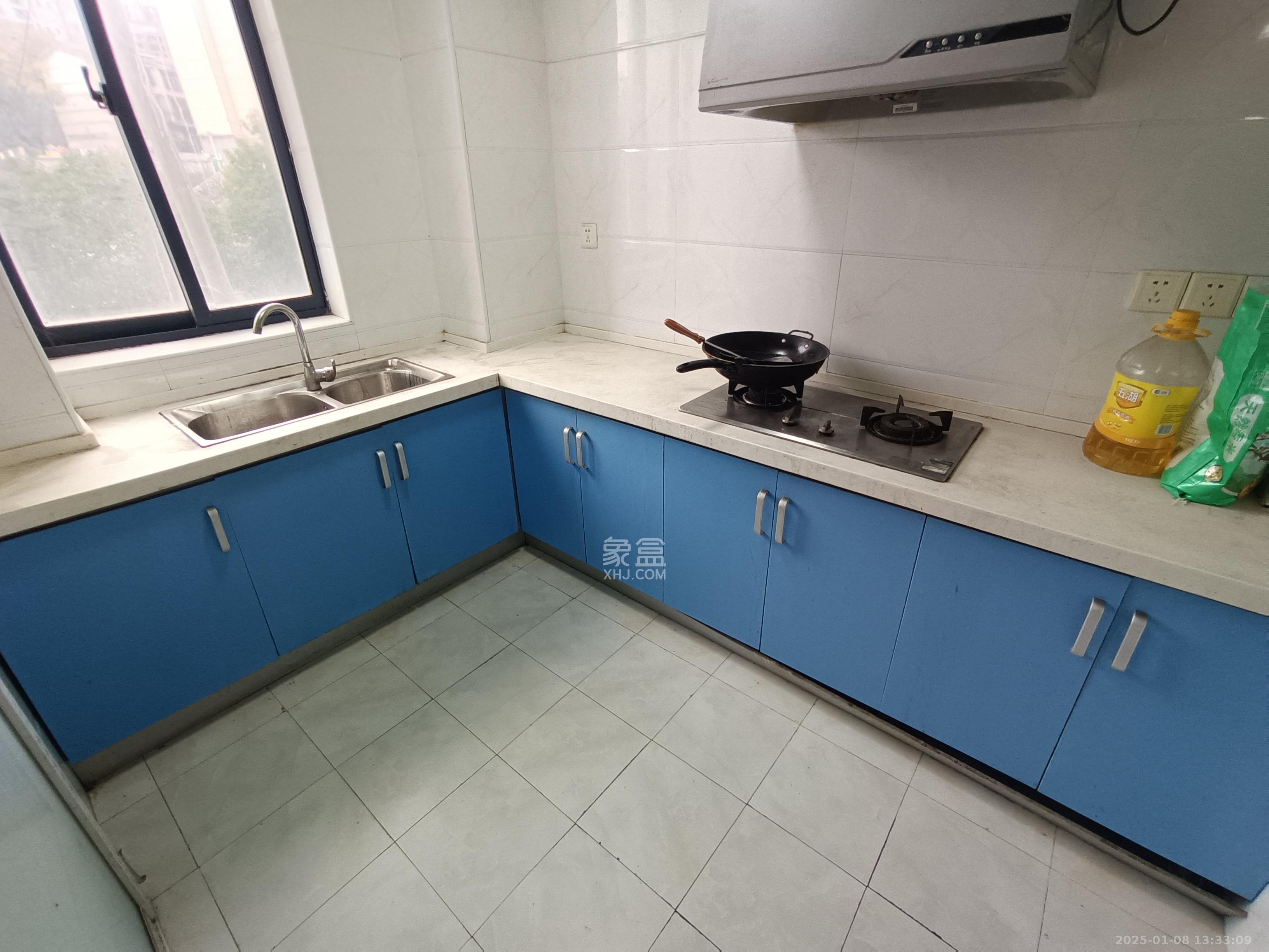 钱隆学府一、二期 3室2厅1卫 2600.0元/月 钱隆学府一、二期 3室2厅1卫 2600.0元/月室内图