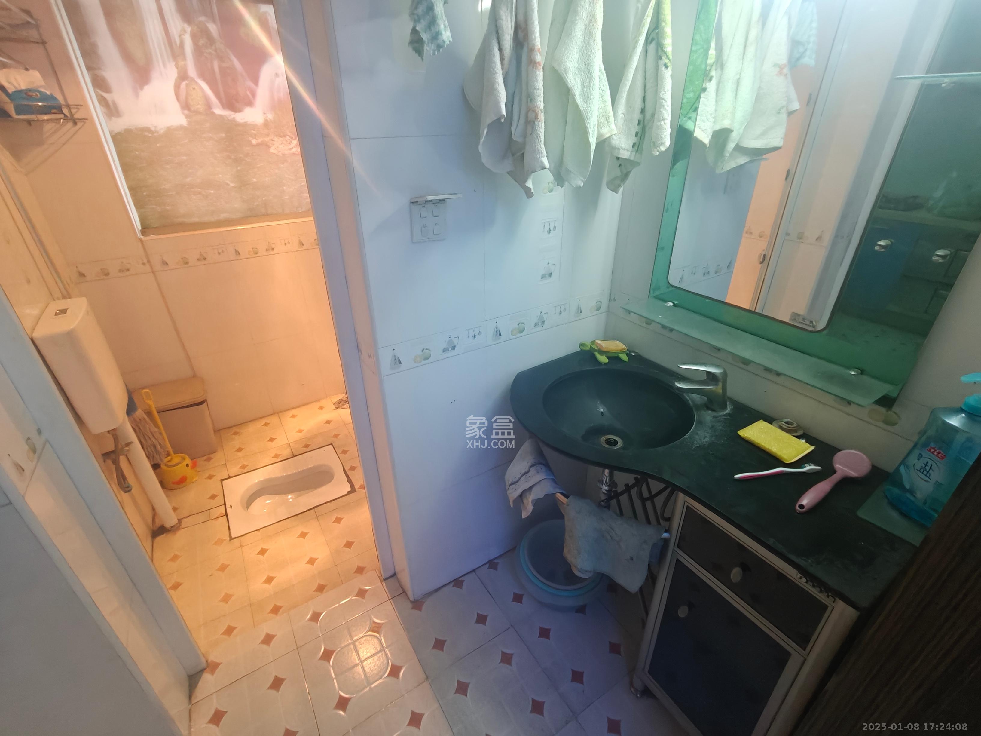 枫林美景  4室2厅2卫   3800.00元/月室内图