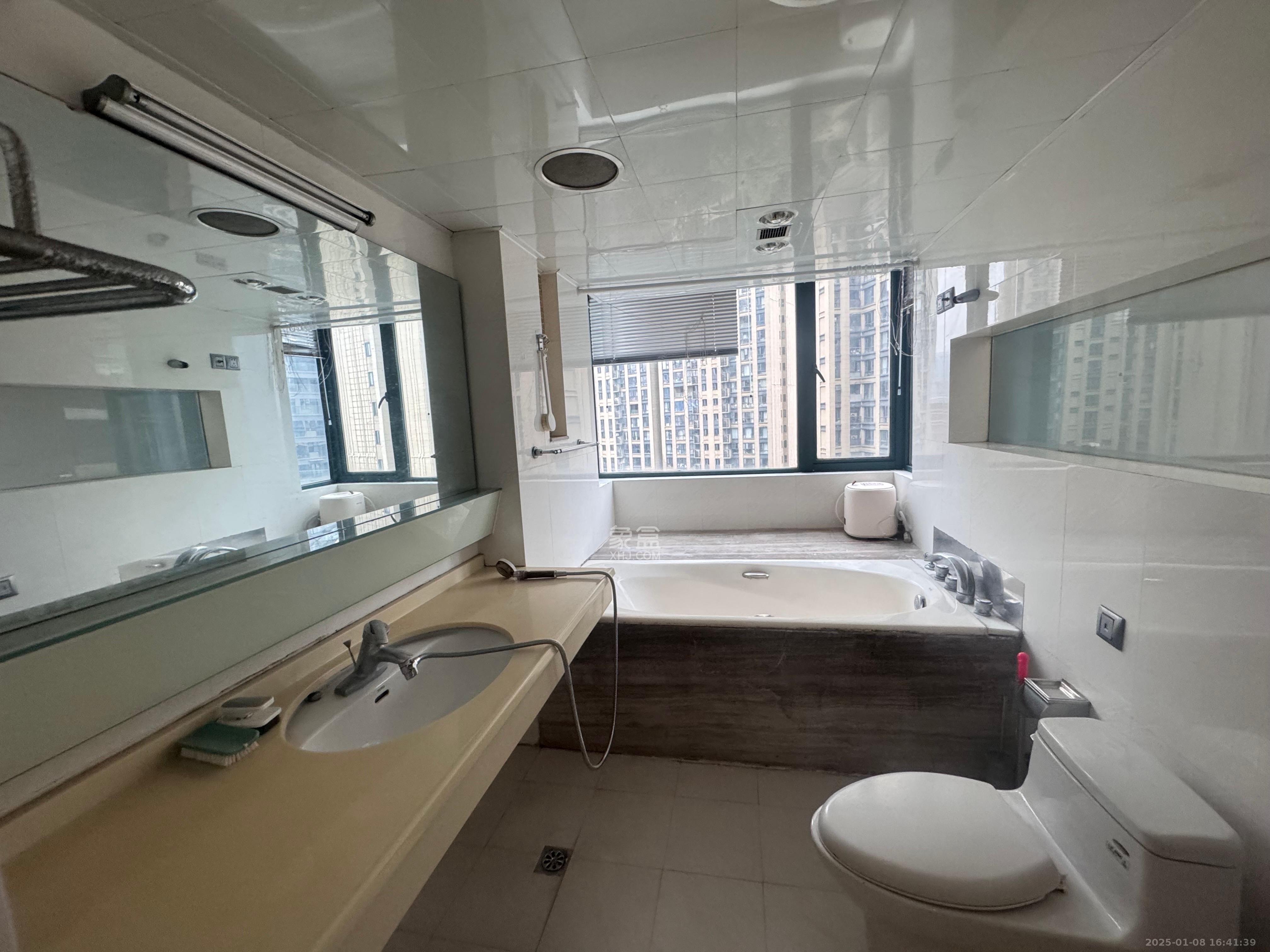 华盛新外滩 3室2厅2卫 5000.0元/月 华盛新外滩 3室2厅2卫 5000.0元/月室内图