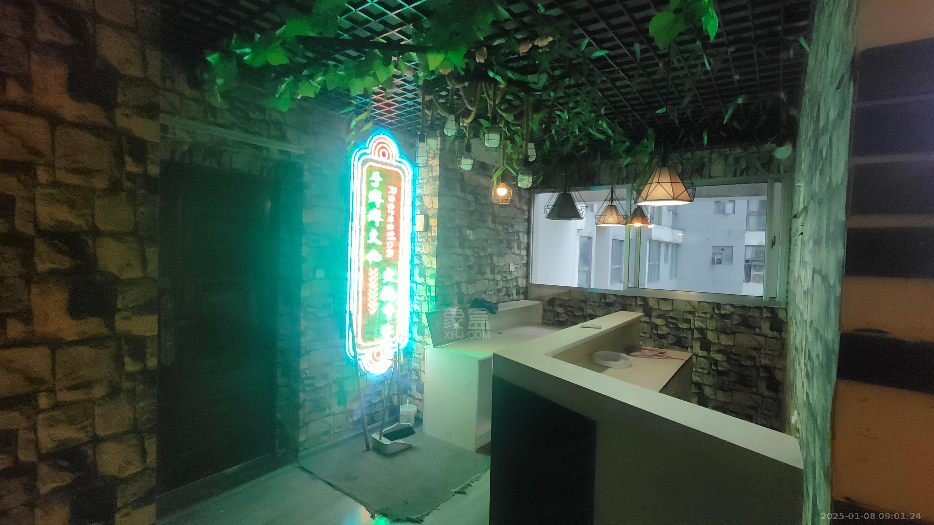 大汉希尔顿 5室2厅2卫 2800.0元/月 大汉希尔顿 5室2厅2卫 2800.0元/月室内图