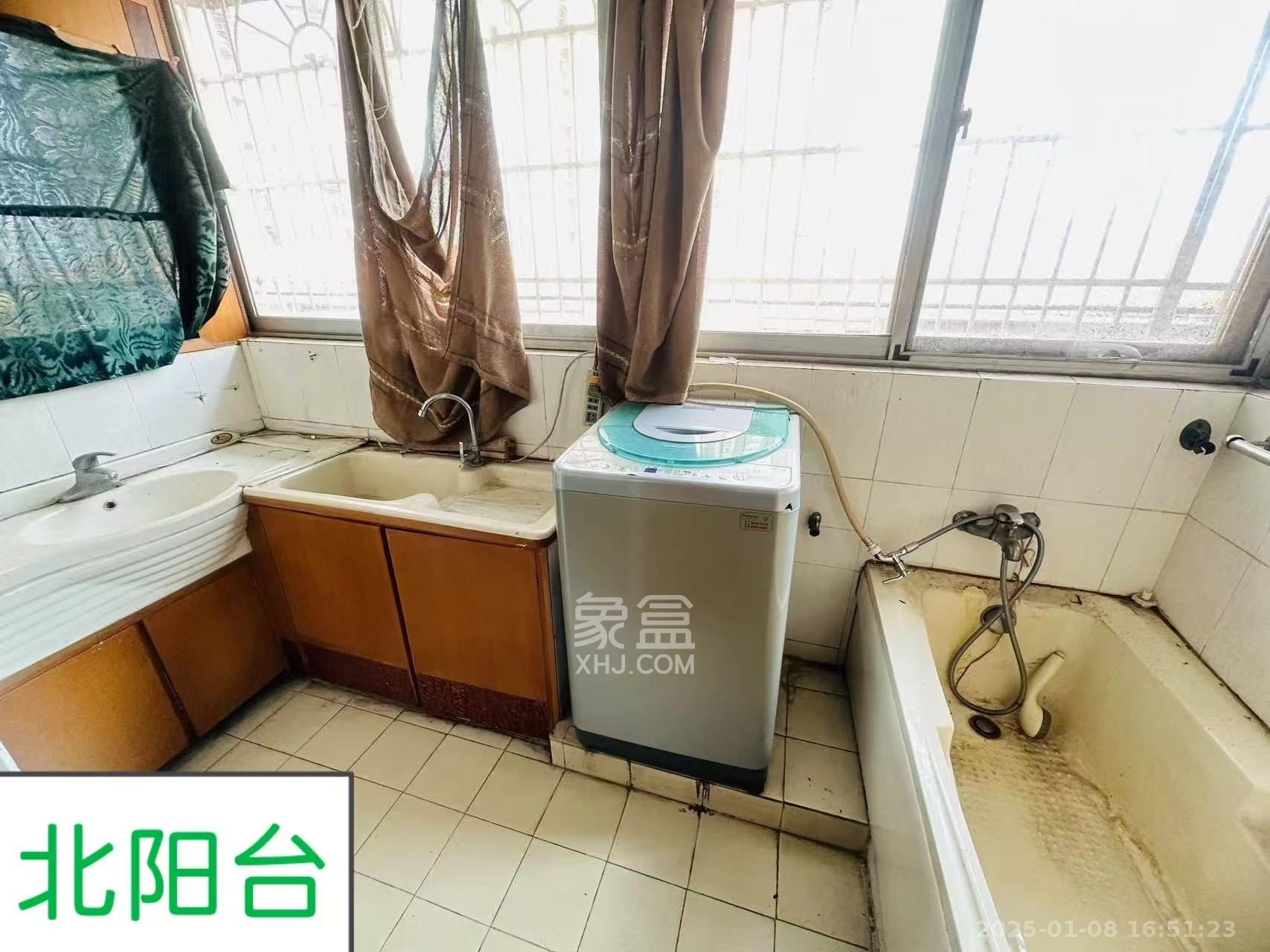 解放四村626号(长沙市三医院宿舍)  1室1厅1卫   1900.00元/月室内图