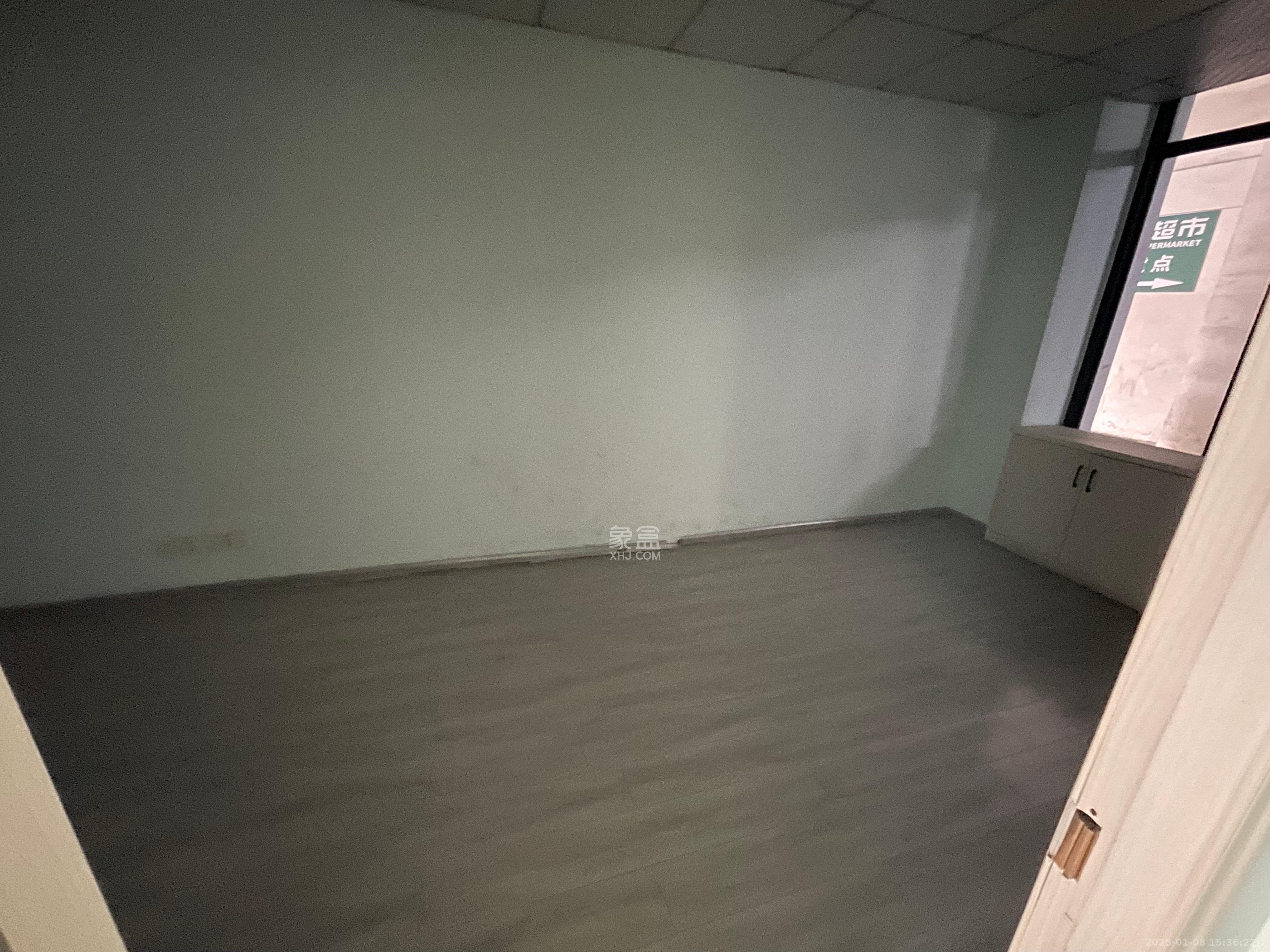 郡原广场   155.84㎡      14000.0元/月室内图