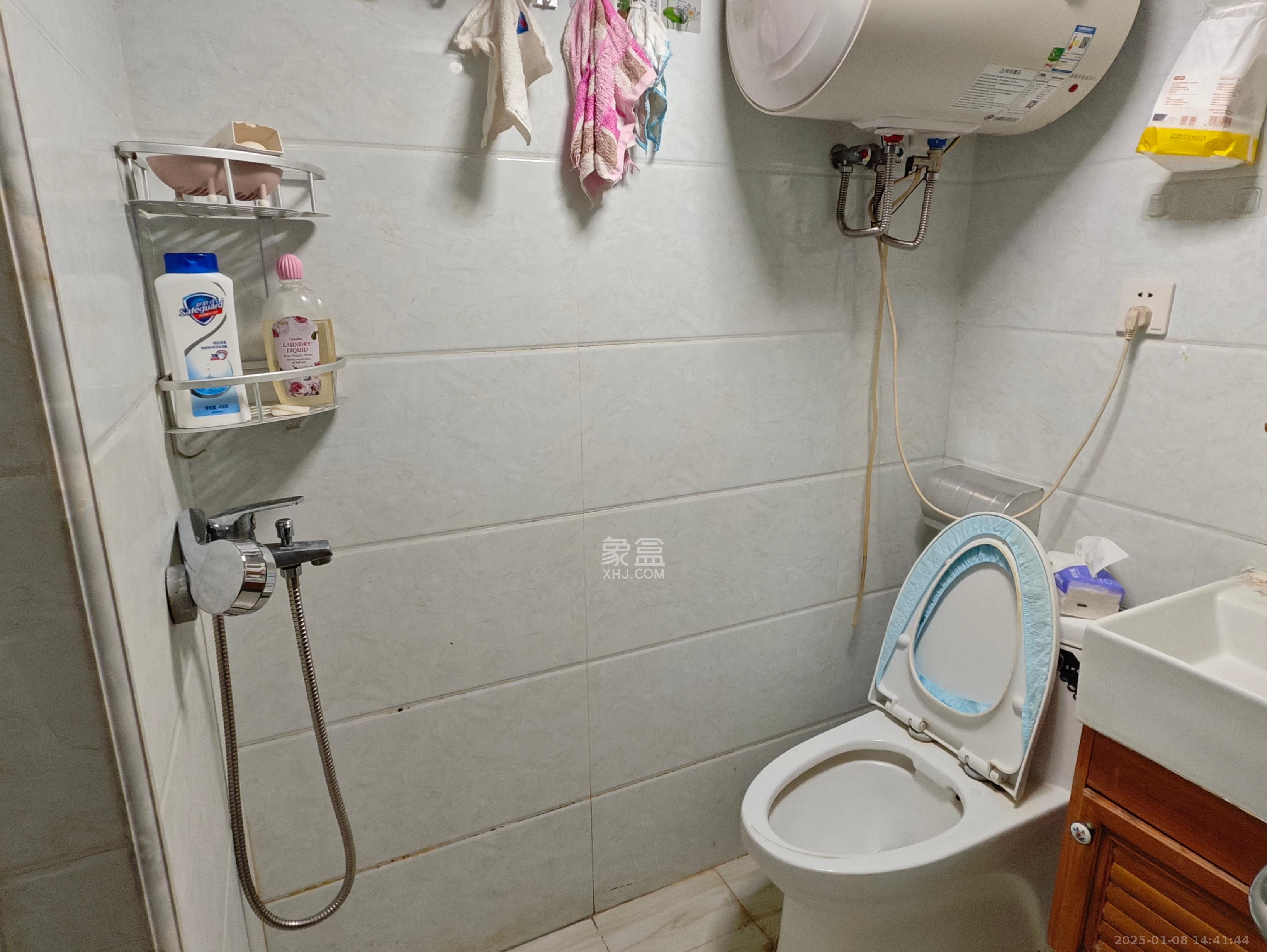叠彩兰亭  1室1厅1卫    1200.0元/月室内图