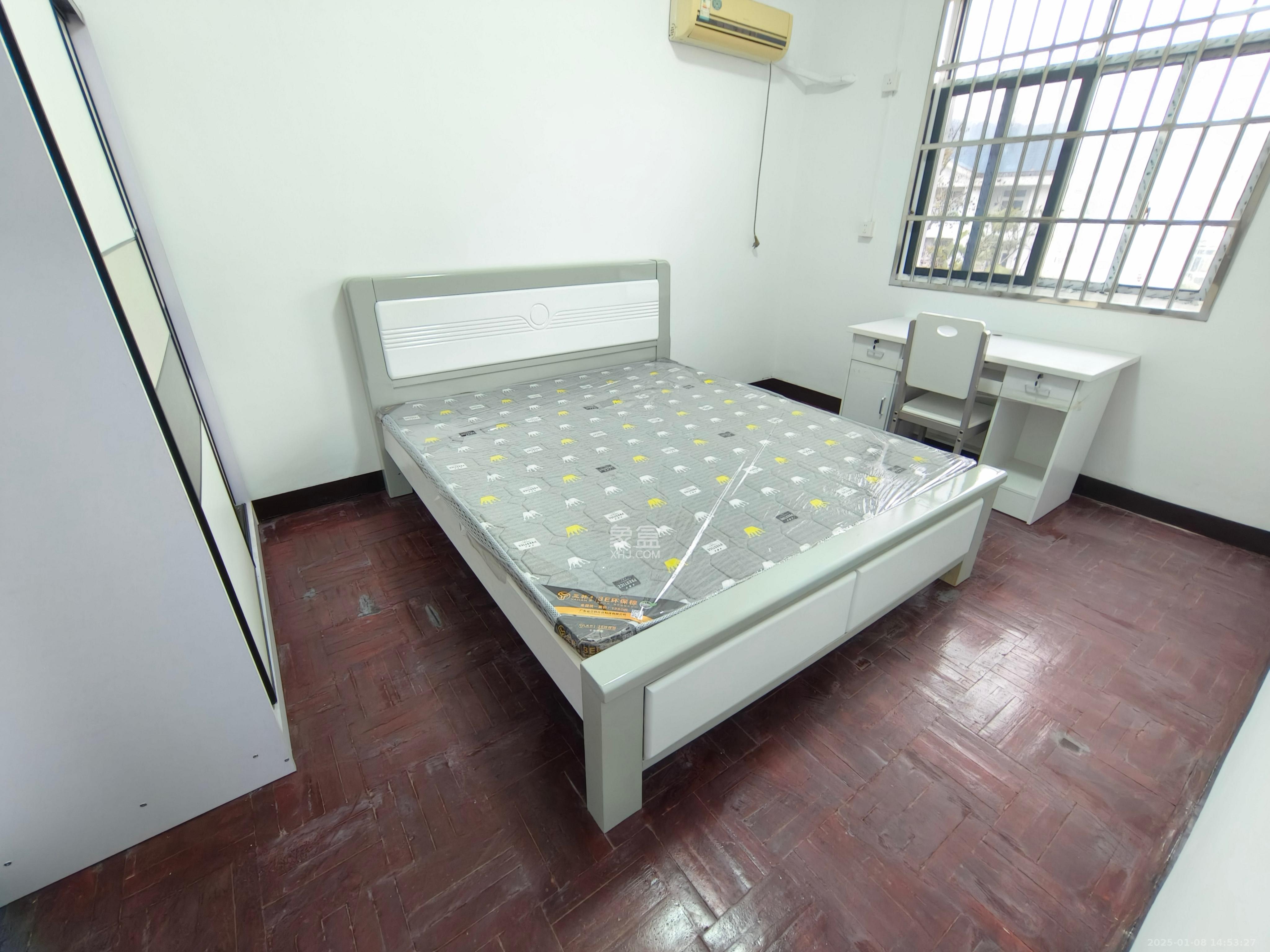 湖南大学天马西村  3室2厅1卫    2800.0元/月室内图