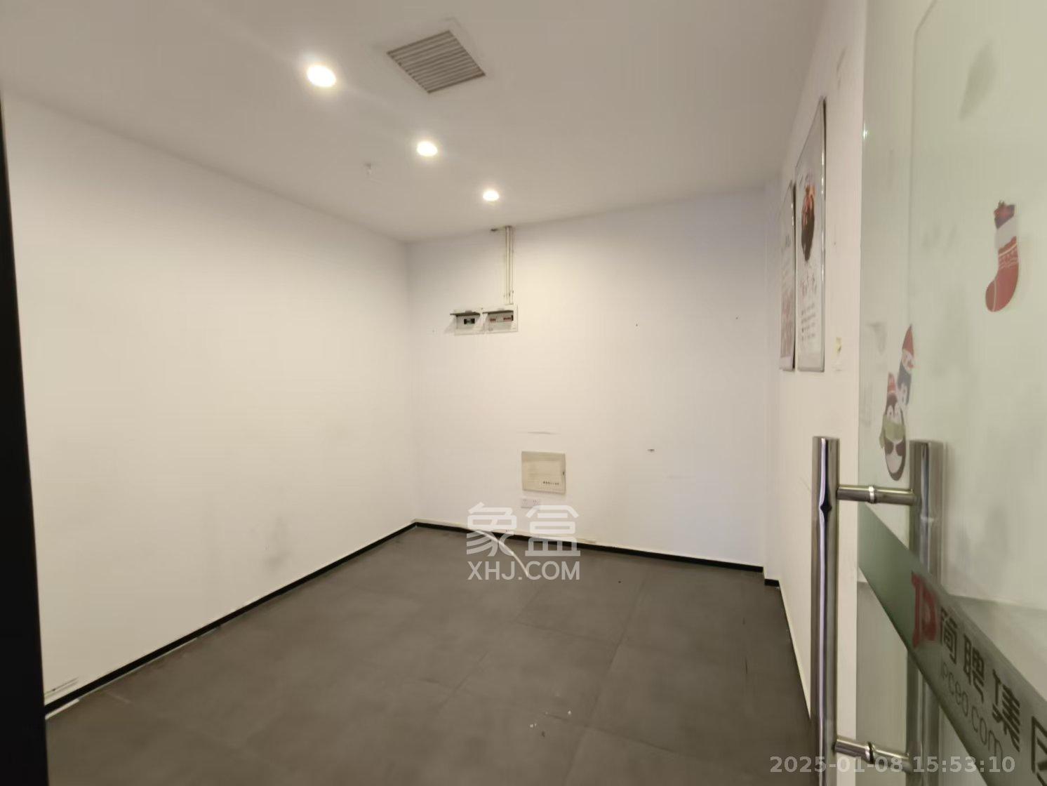 万科城   189.0㎡     7800.00元/月室内图