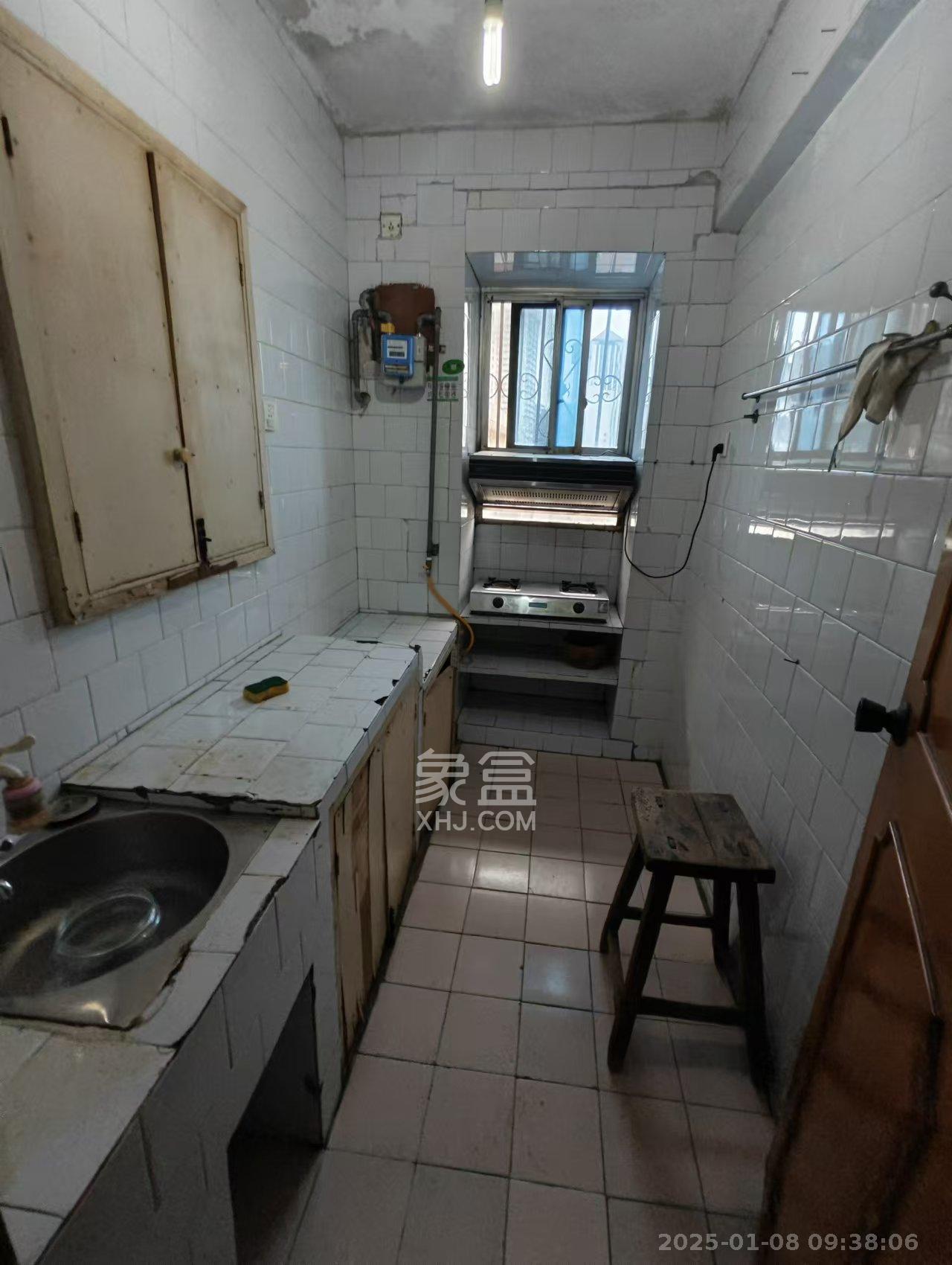 省建苑小区  2室1厅1卫    1300.0元/月 省建苑小区  2室1厅1卫    1300.0元/月室内图