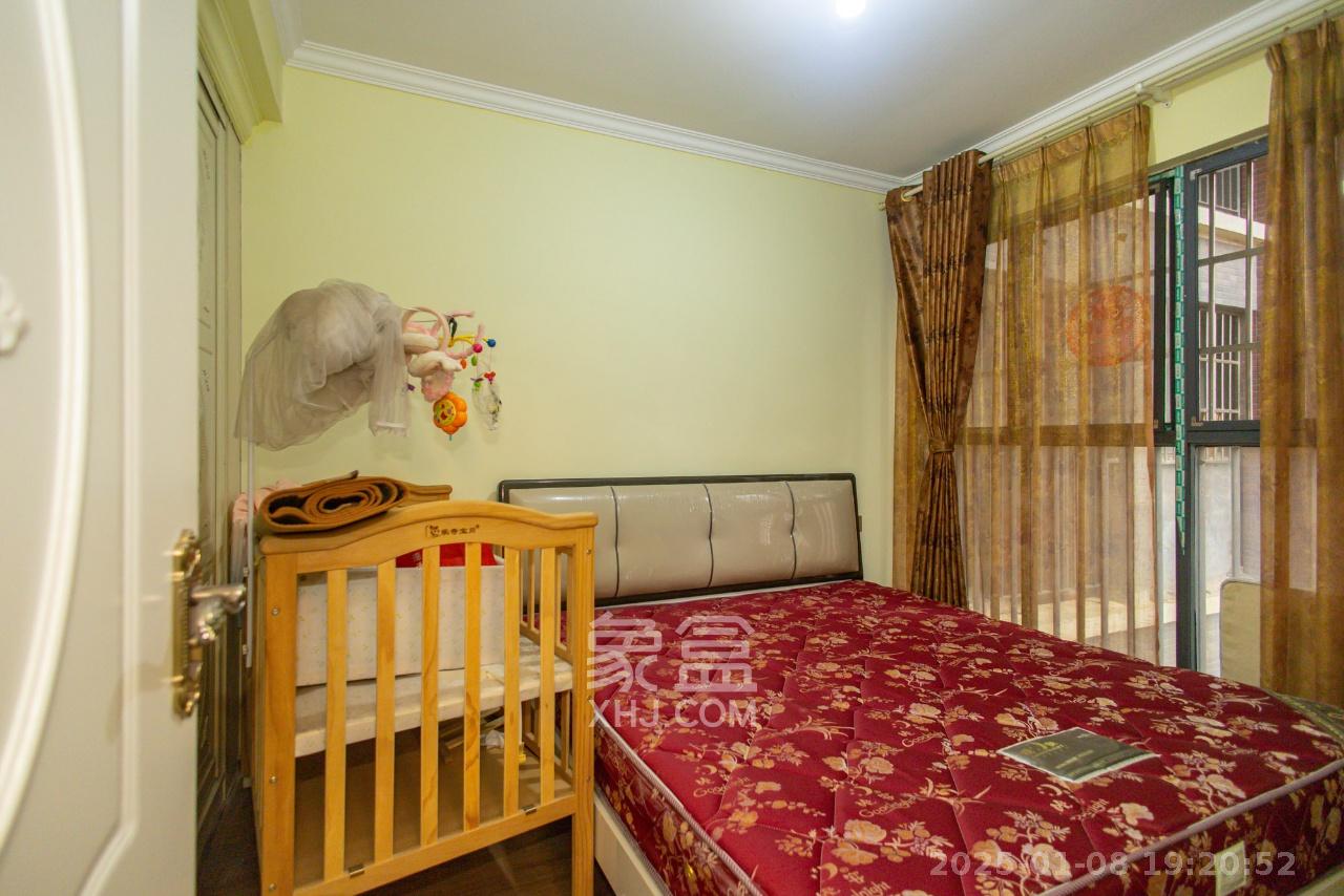 华润凤凰城二期 3室2厅2卫 2400.0元/月 华润凤凰城二期 3室2厅2卫 2400.0元/月室内图