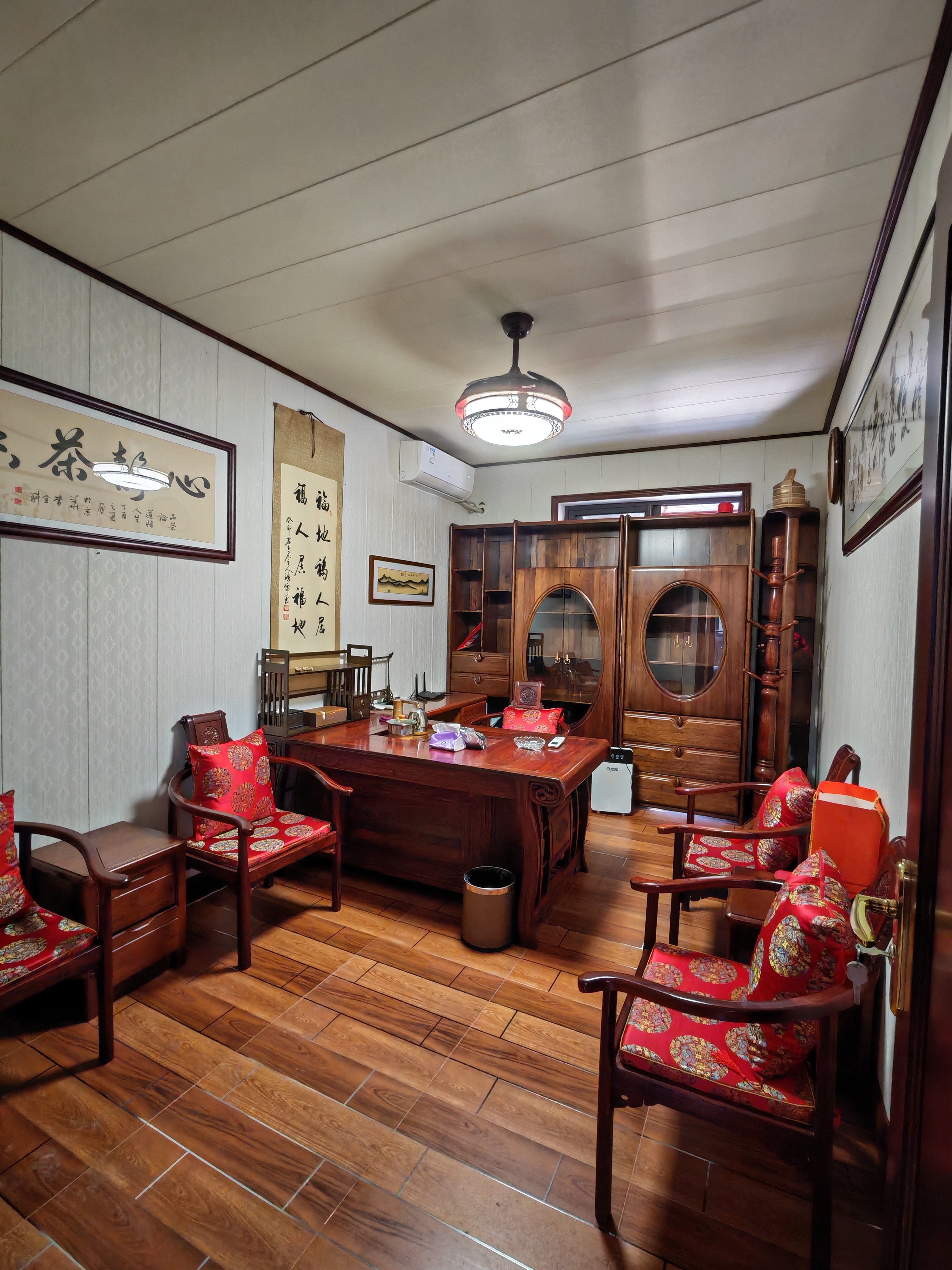 海阔天空-国瑞城三期(铂仕苑) 4室2厅3卫 650.0万 海阔天空-国瑞城三期(铂仕苑) 4室2厅3卫 650.0万室内图