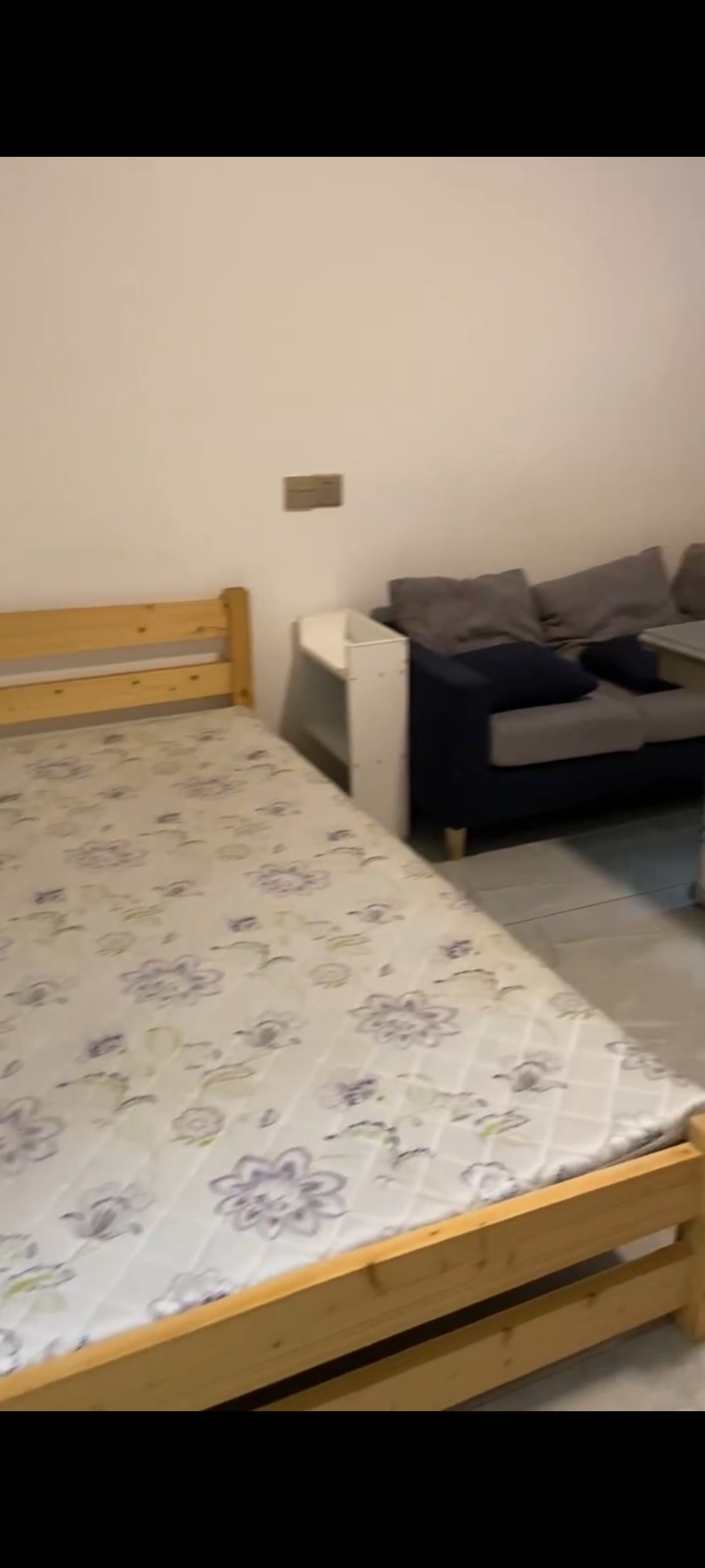 百弘学府城  1室1厅1卫    1200.0元/月室内图