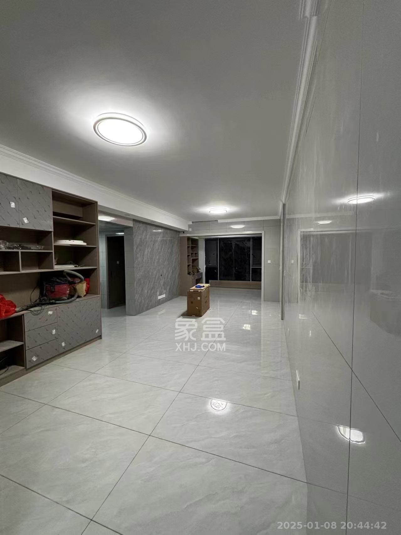 武广新都城(新都华府)  3室2厅2卫    2400.0元/月 武广新都城(新都华府)  3室2厅2卫    2400.0元/月室内图1