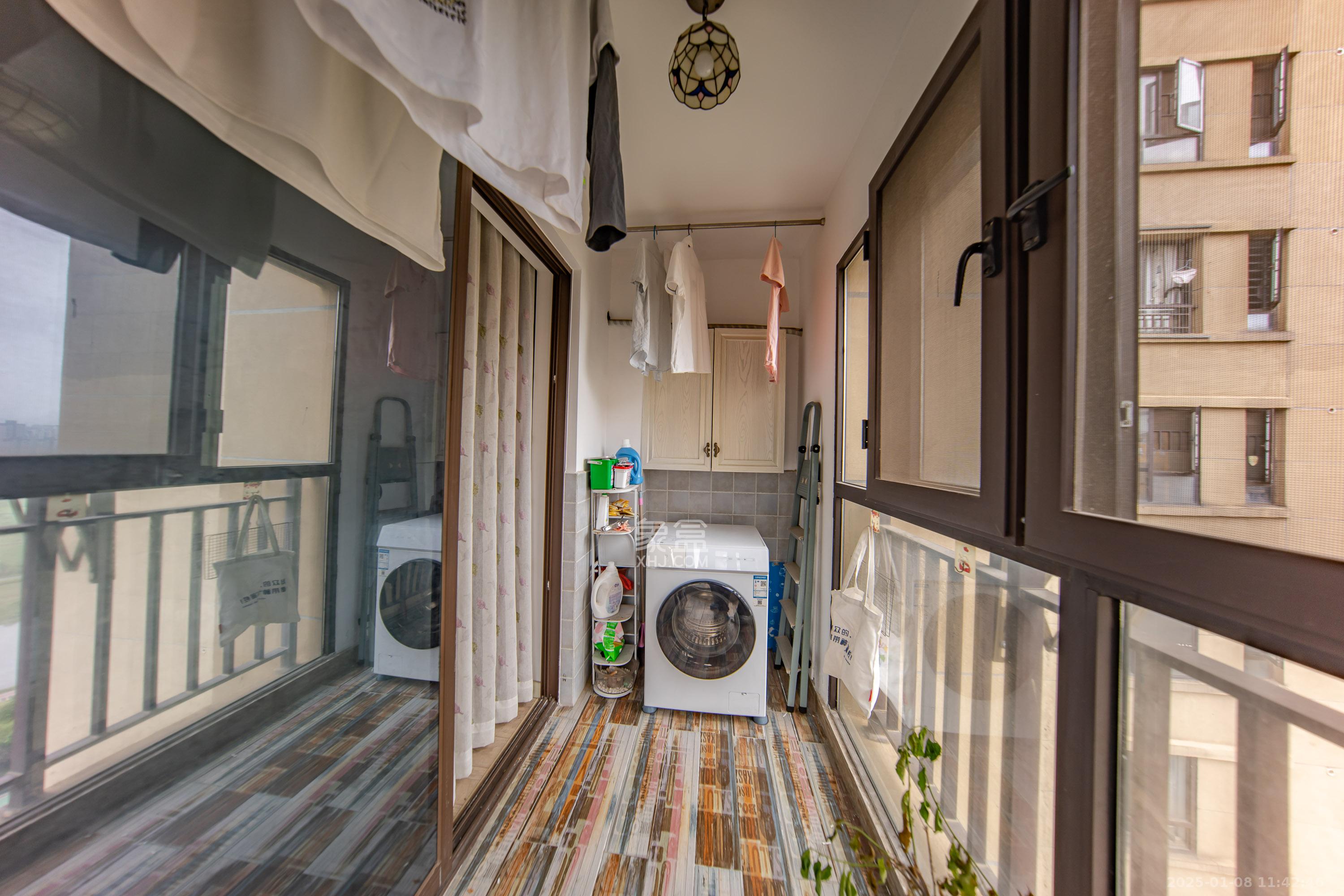 华润橡树湾  3室1厅2卫   2580.00元/月室内图