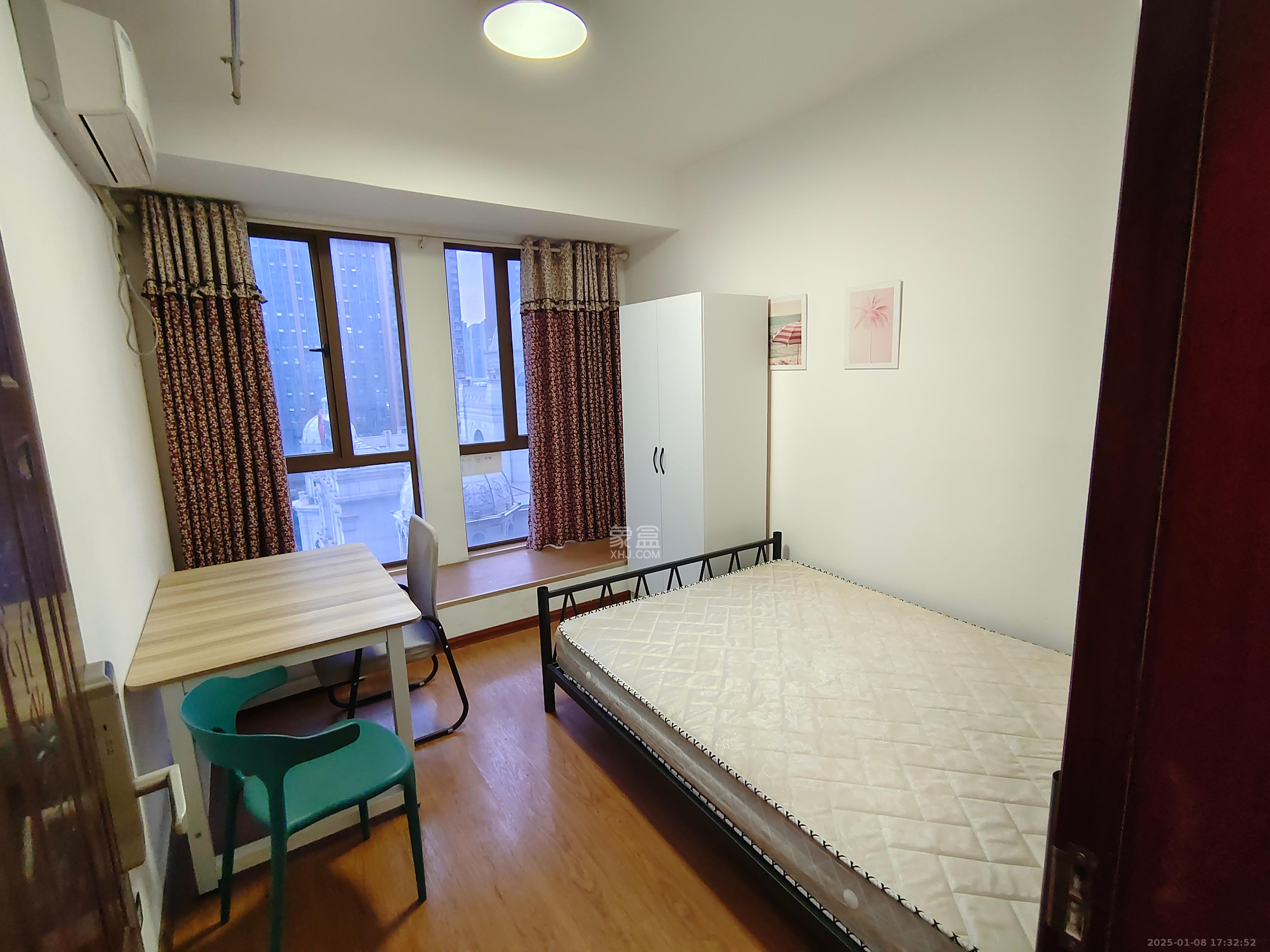 第六都(陆都小区)  5室2厅2卫    4500.0元/月 第六都(陆都小区)  5室2厅2卫    4500.0元/月室内图