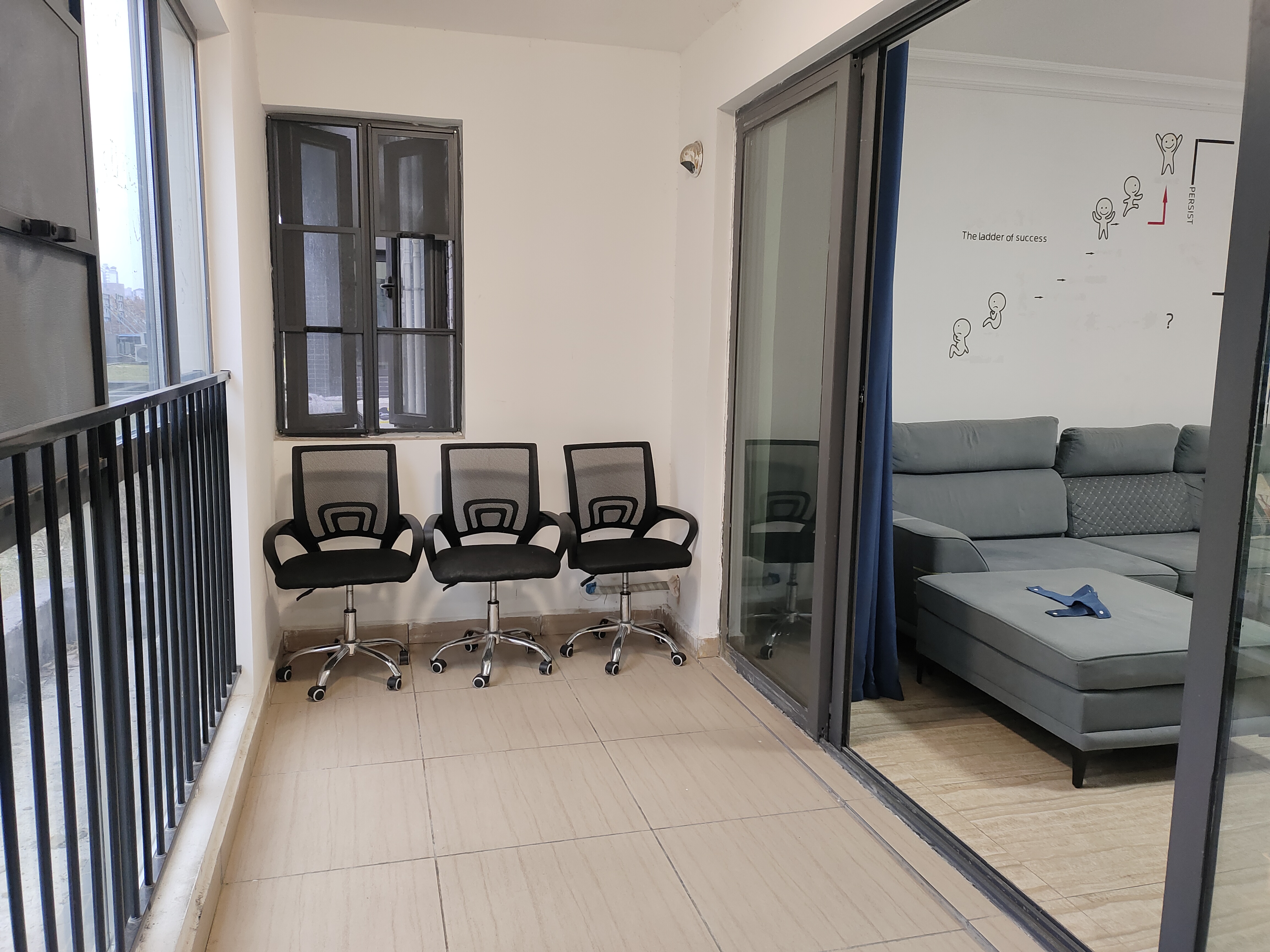 碧桂园朗州府 4室2厅2卫 2800.0元/月 碧桂园朗州府 4室2厅2卫 2800.0元/月室内图