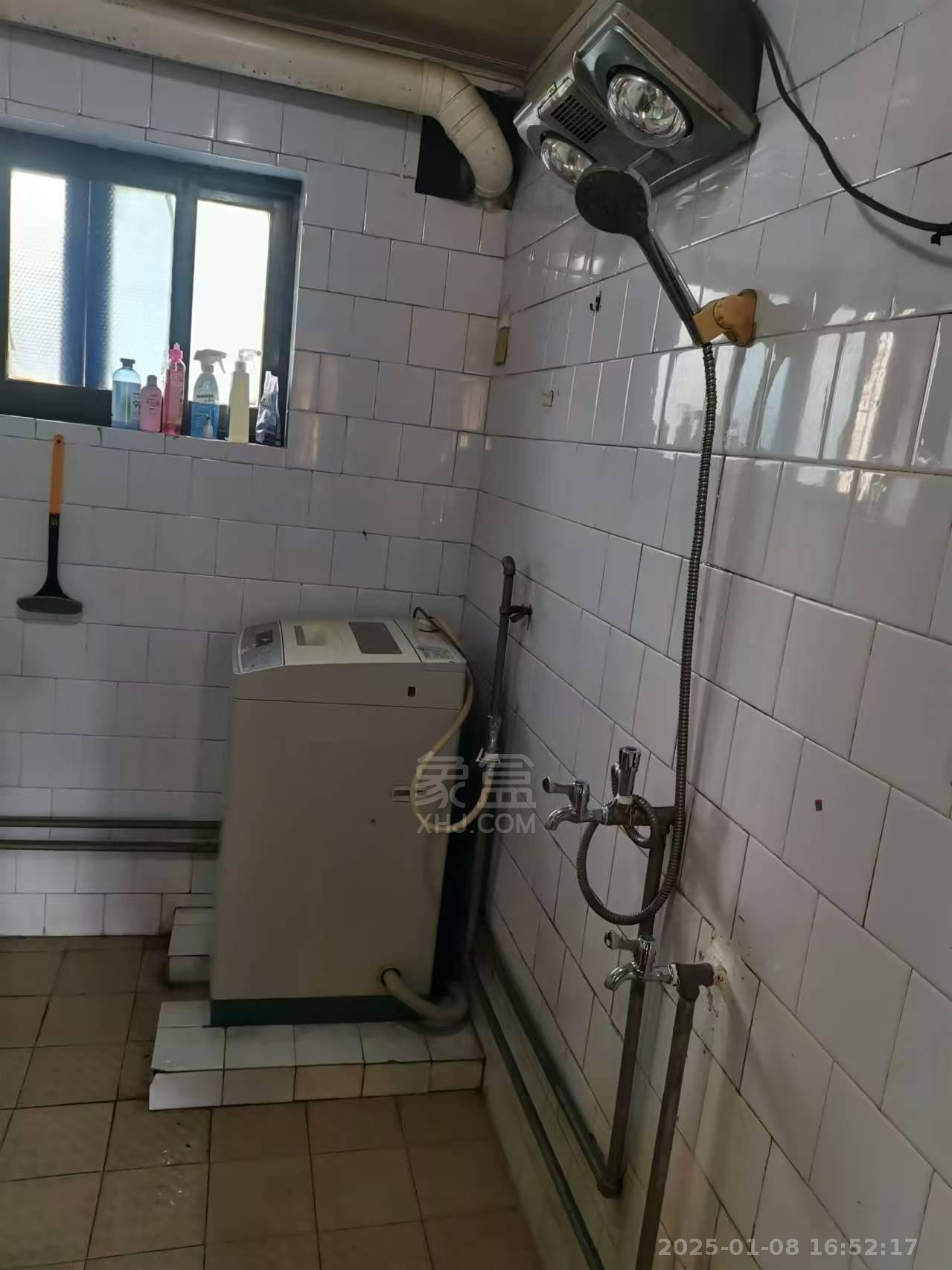 汇达花园 3室2厅1卫 1000.0元/月 汇达花园 3室2厅1卫 1000.0元/月室内图