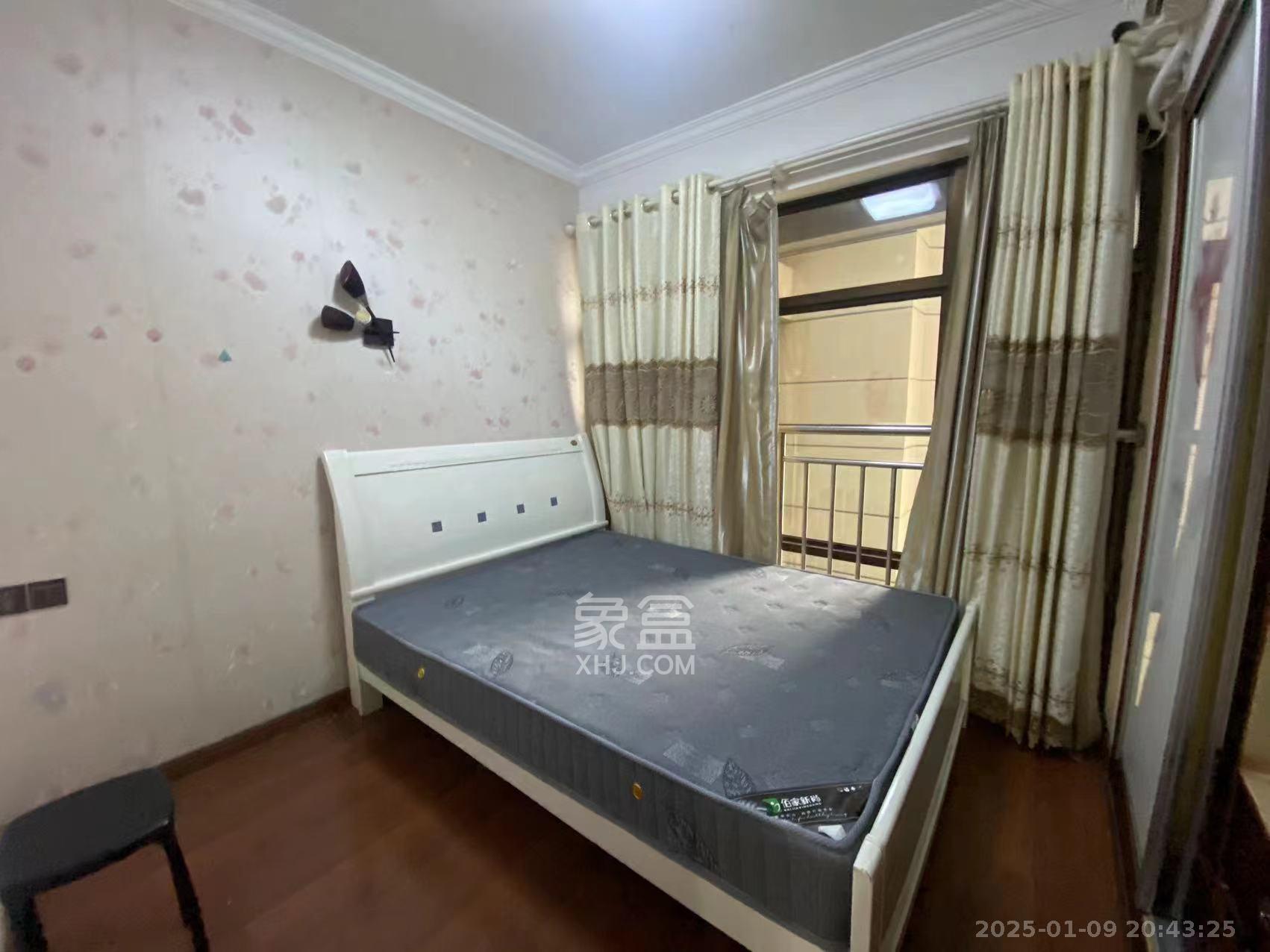 铂宫  3室2厅1卫    4500.0元/月 铂宫  3室2厅1卫    4500.0元/月室内图