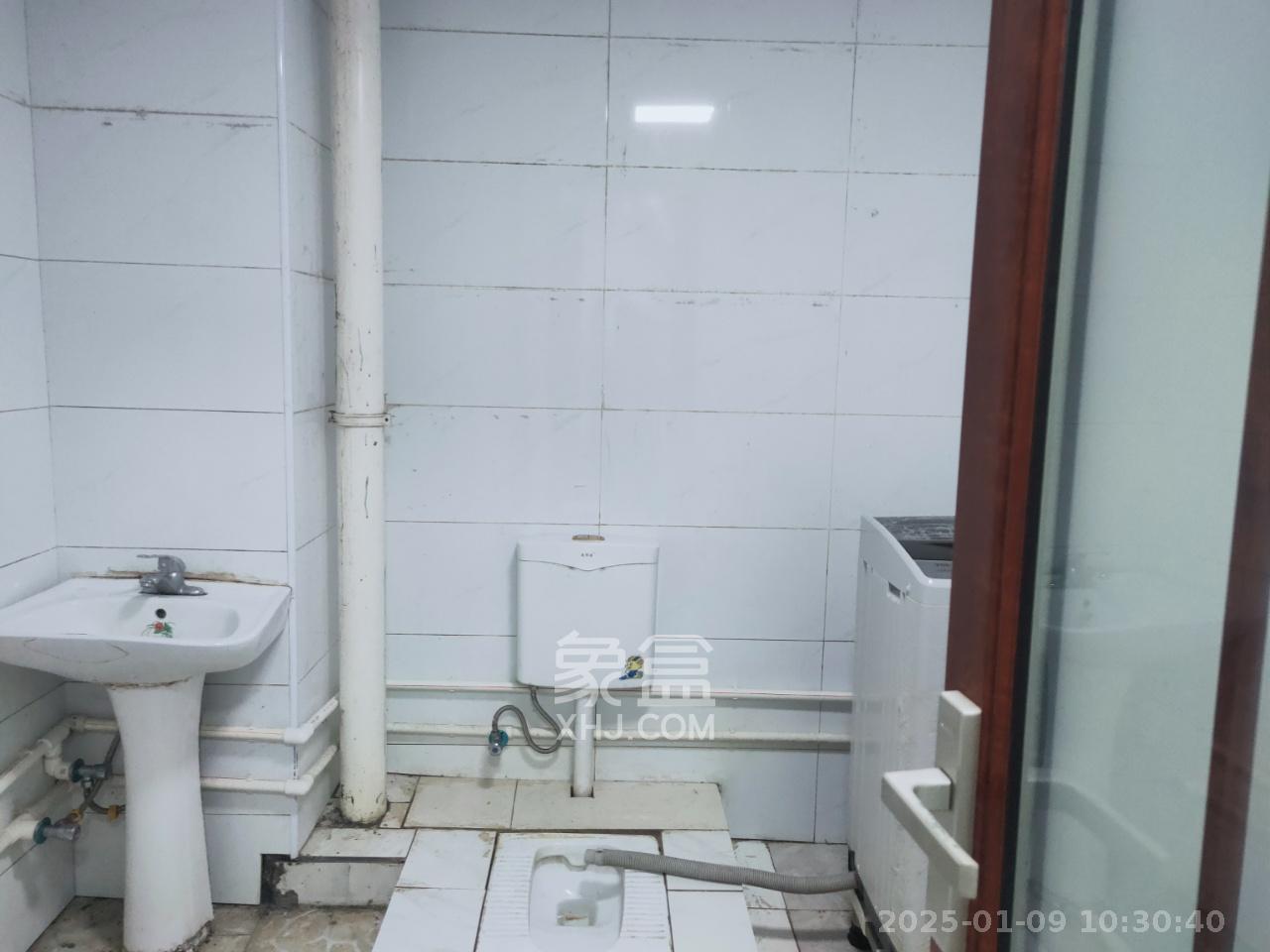 湘聚大厦 2室1厅1卫 1700.0元/月 湘聚大厦 2室1厅1卫 1700.0元/月室内图