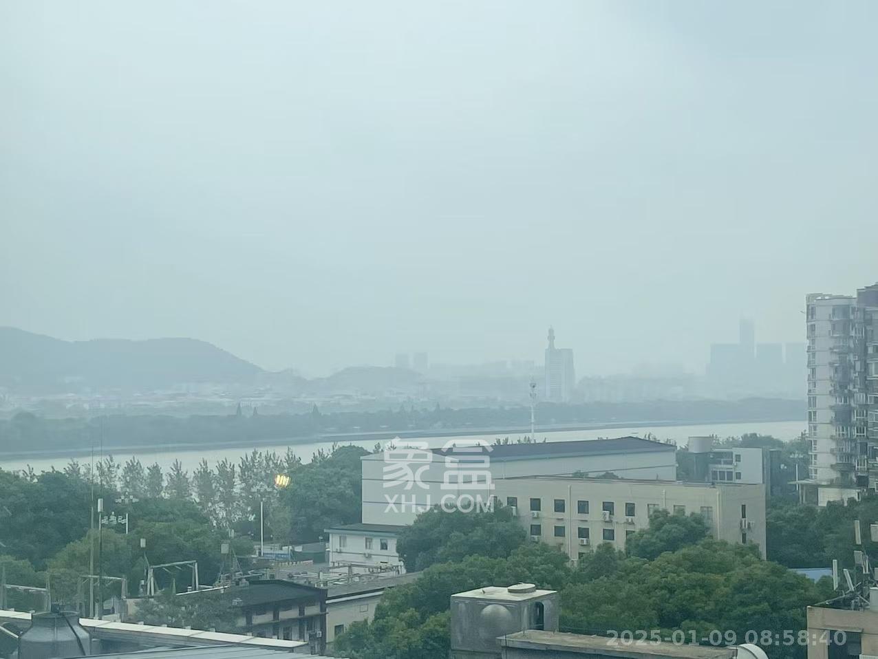 汇景发展环球中心  1室0厅0卫    2200.0元/月 汇景发展环球中心  1室0厅0卫    2200.0元/月室内图