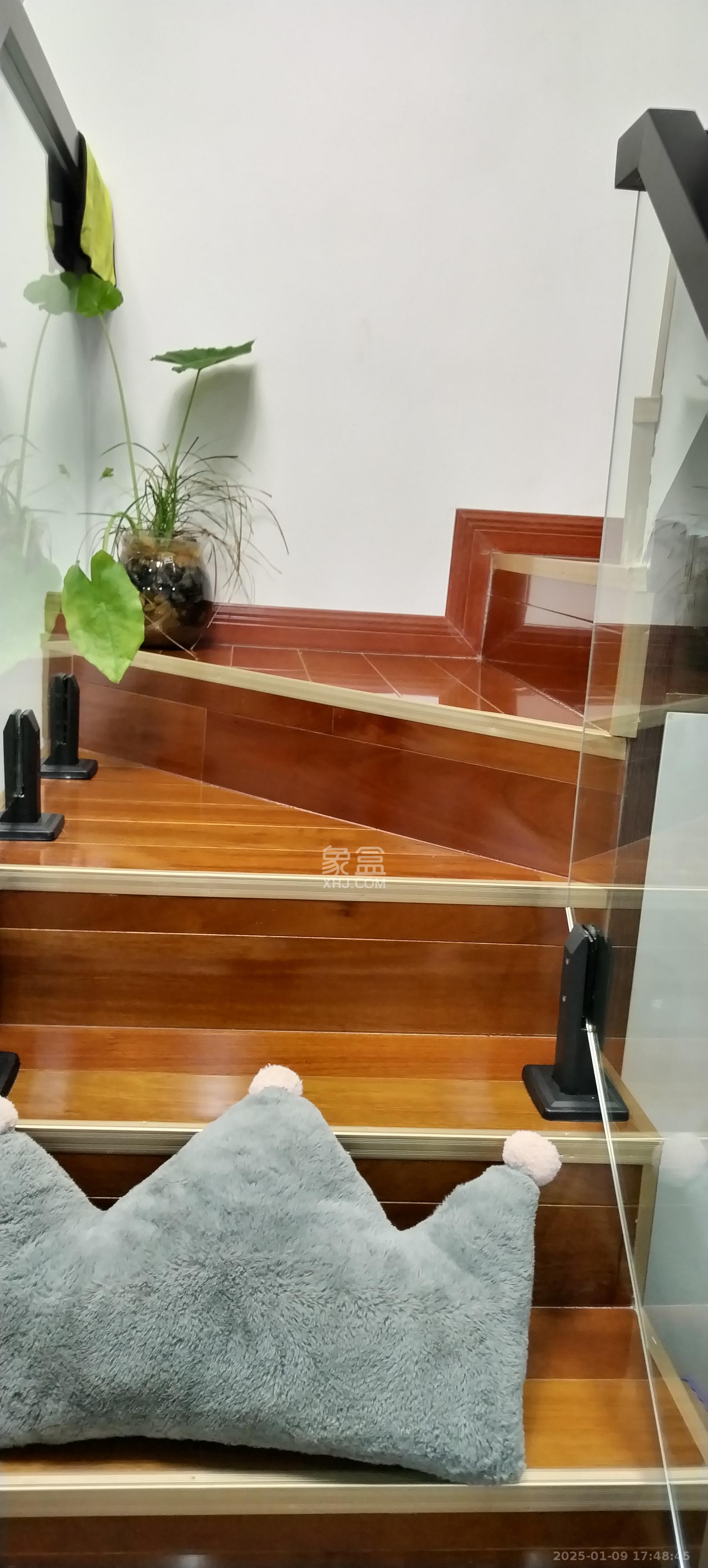 天鸿天府(天鸿中央大院) 2室1厅1卫 2500.0元/月 天鸿天府(天鸿中央大院) 2室1厅1卫 2500.0元/月室内图