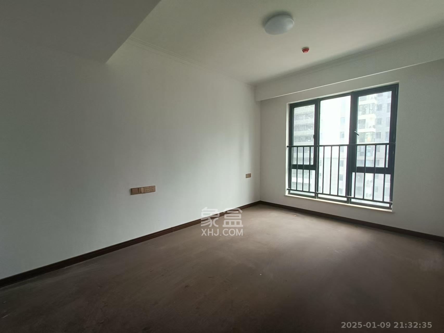 绿地长沙城际空间站(柏仕佳苑)  3室2厅2卫    4200.0元/月 绿地长沙城际空间站(柏仕佳苑)  3室2厅2卫    4200.0元/月室内图