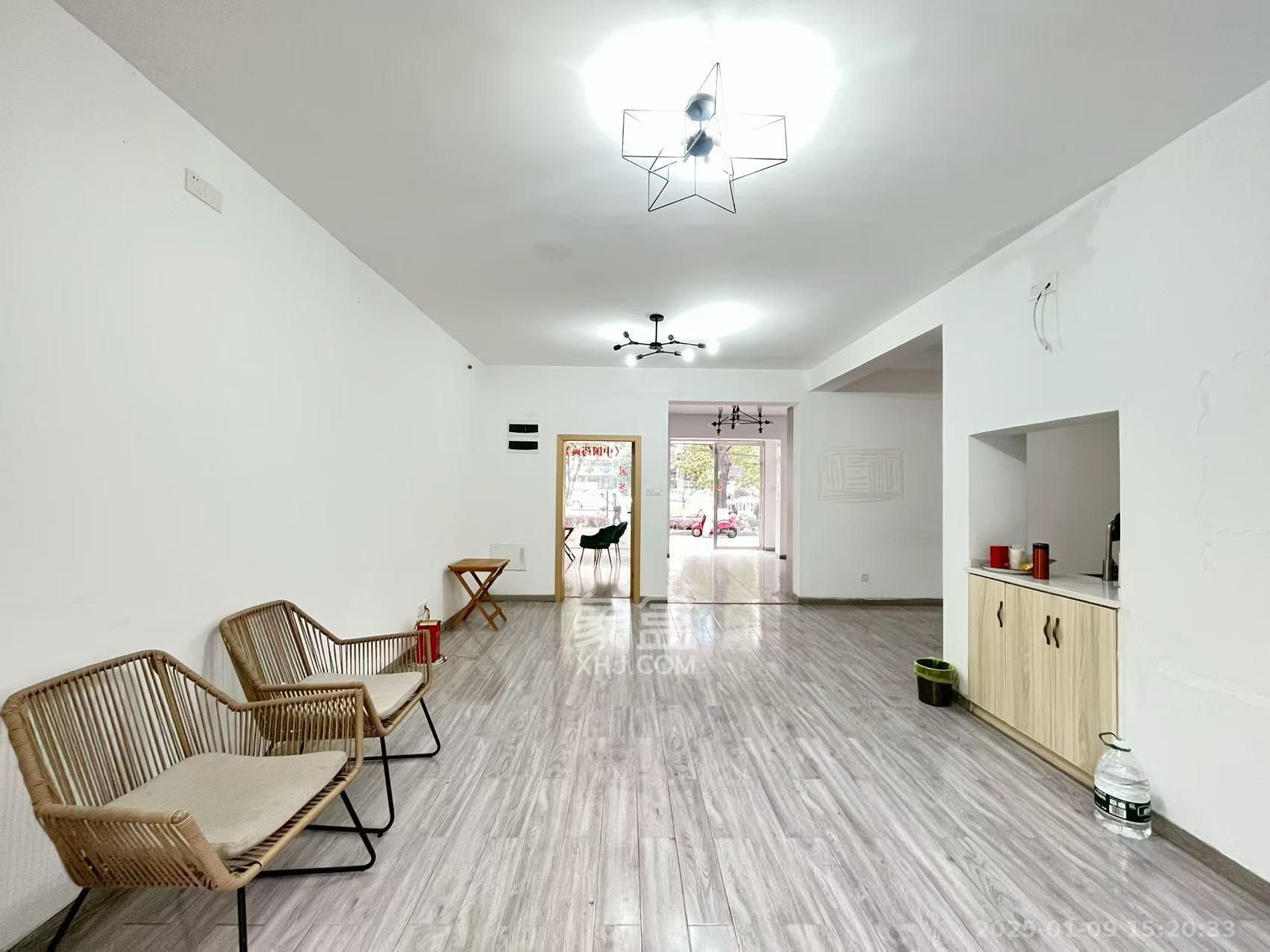 轴承厂宿舍 3室2厅1卫 35000.0元/月 轴承厂宿舍 3室2厅1卫 35000.0元/月室内图