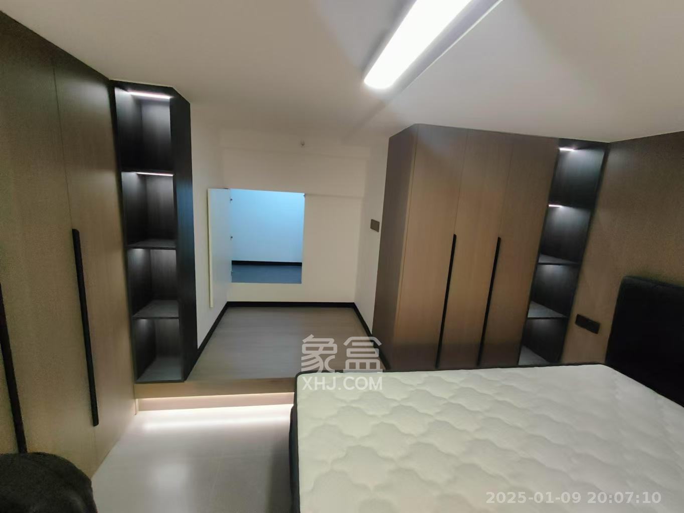 保利中环广场(保利中悦苑) 1室1厅1卫 3200.0元/月 保利中环广场(保利中悦苑) 1室1厅1卫 3200.0元/月室内图