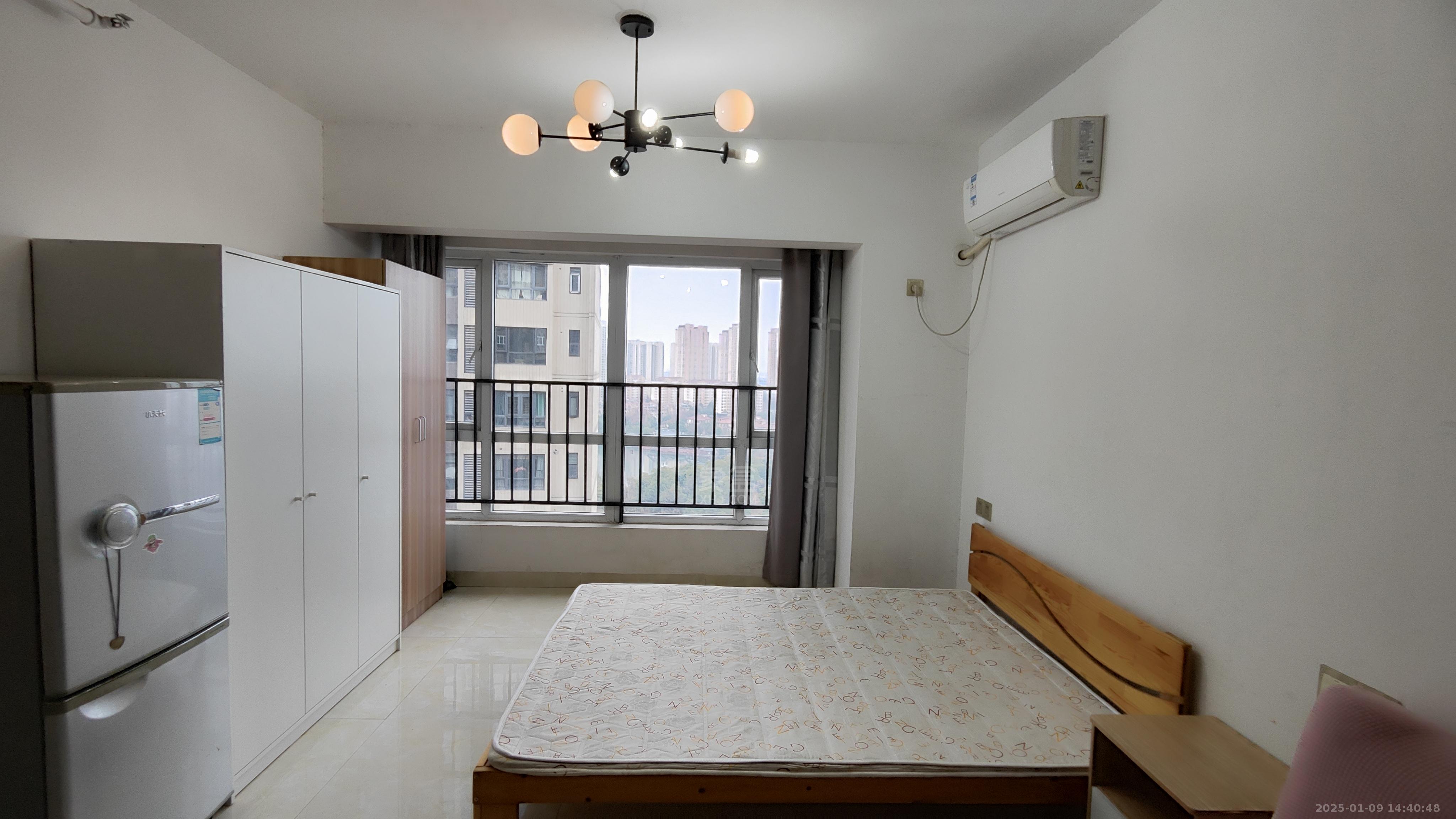 美的城三期 1室1厅1卫 1100.0元/月 美的城三期 1室1厅1卫 1100.0元/月室内图