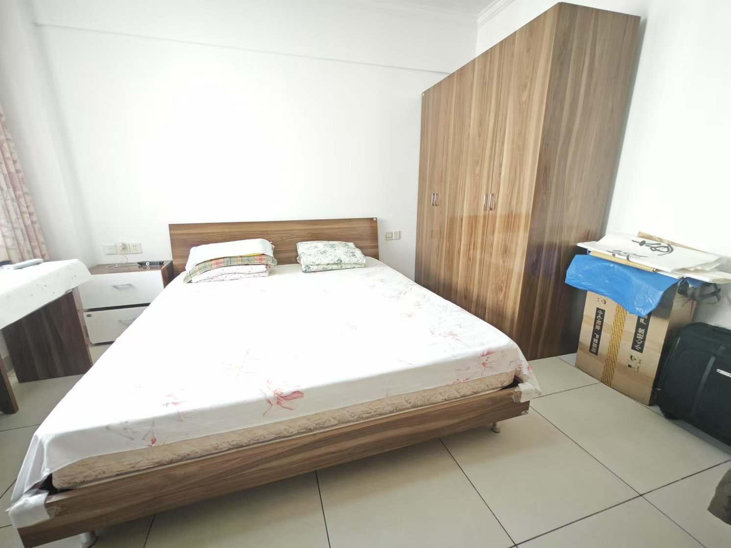 九九海景花园  1室1厅1卫    75.0万 九九海景花园  1室1厅1卫    75.0万室内图