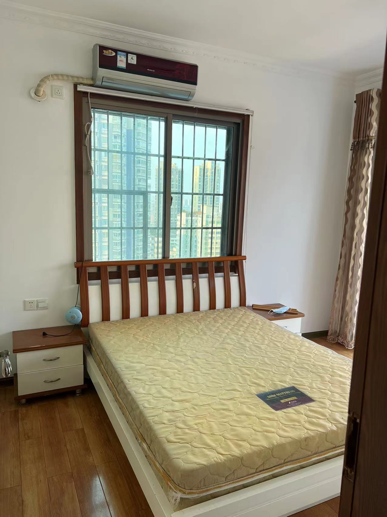 湘江风光大厦 3室2厅2卫 1500.0元/月 湘江风光大厦 3室2厅2卫 1500.0元/月室内图