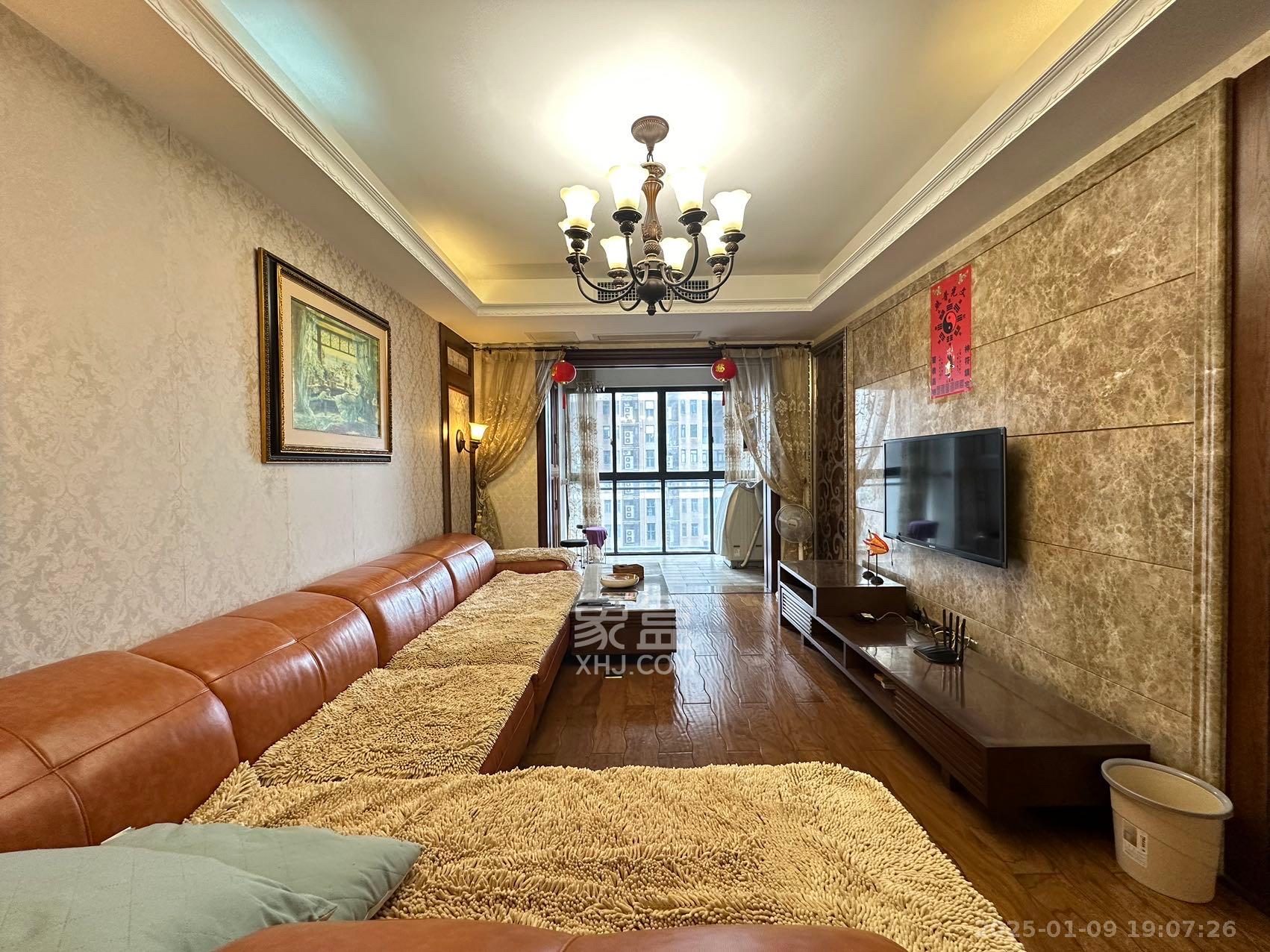 藏珑湖上国际花园 3室2厅2卫 3200.0元/月 藏珑湖上国际花园 3室2厅2卫 3200.0元/月室内图