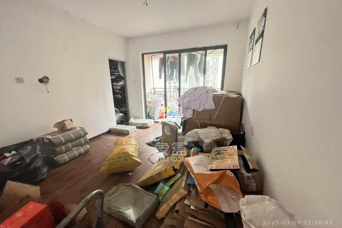 五矿紫湖香醍  4室2厅2卫    1800.0元/月 五矿紫湖香醍  4室2厅2卫    1800.0元/月室内图