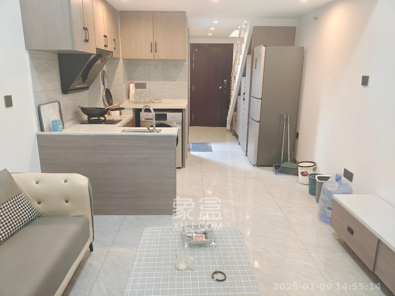 碧桂园天玺 1室1厅1卫 1360.00元/月 碧桂园天玺 1室1厅1卫 1360.00元/月室内图