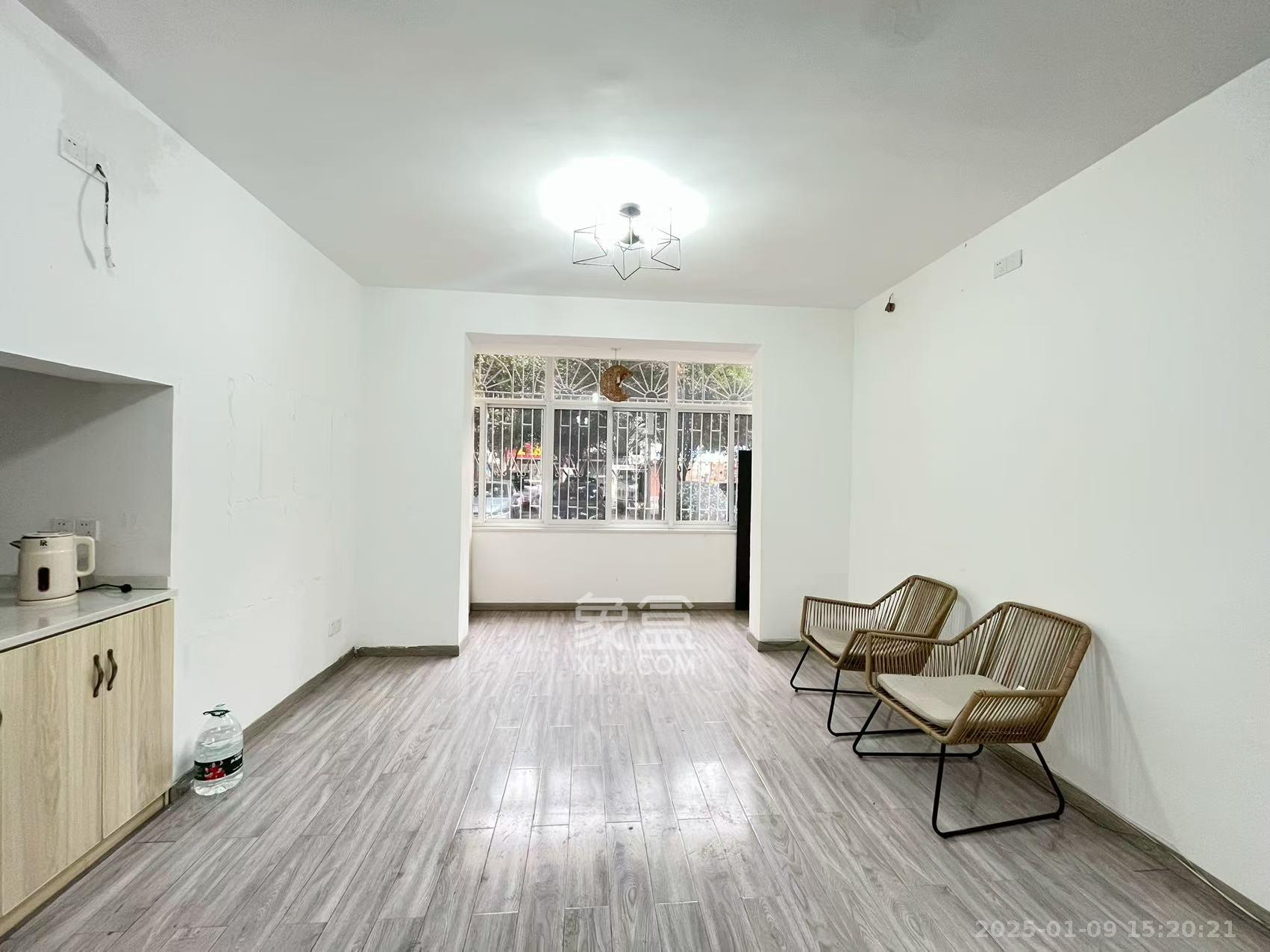 轴承厂宿舍 3室2厅1卫 35000.0元/月 轴承厂宿舍 3室2厅1卫 35000.0元/月室内图