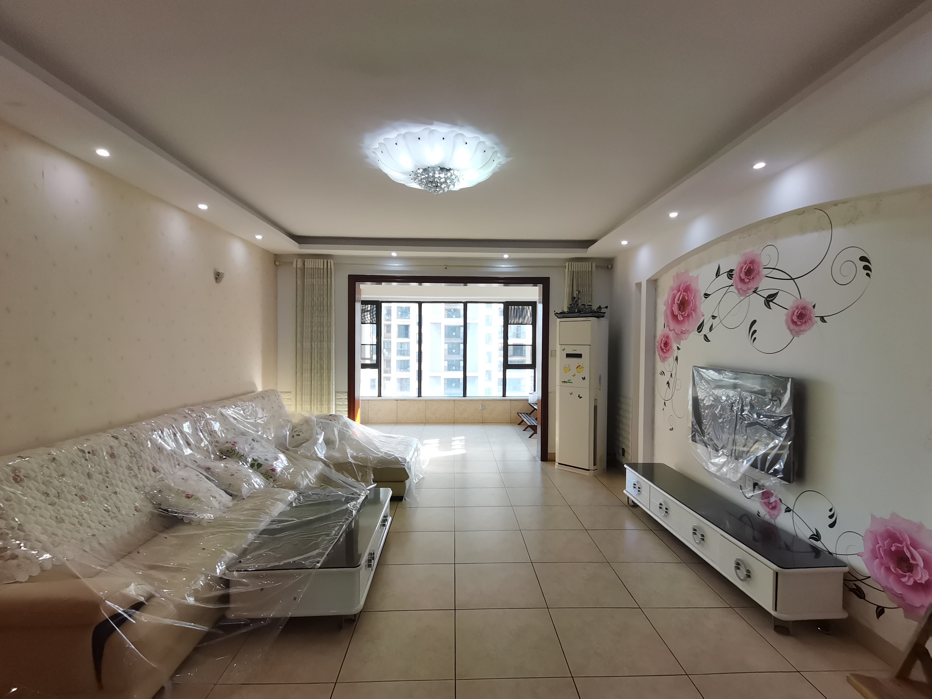 佳兆业金域天下二期 4室2厅1卫 2100.0元/月 佳兆业金域天下二期 4室2厅1卫 2100.0元/月户型图