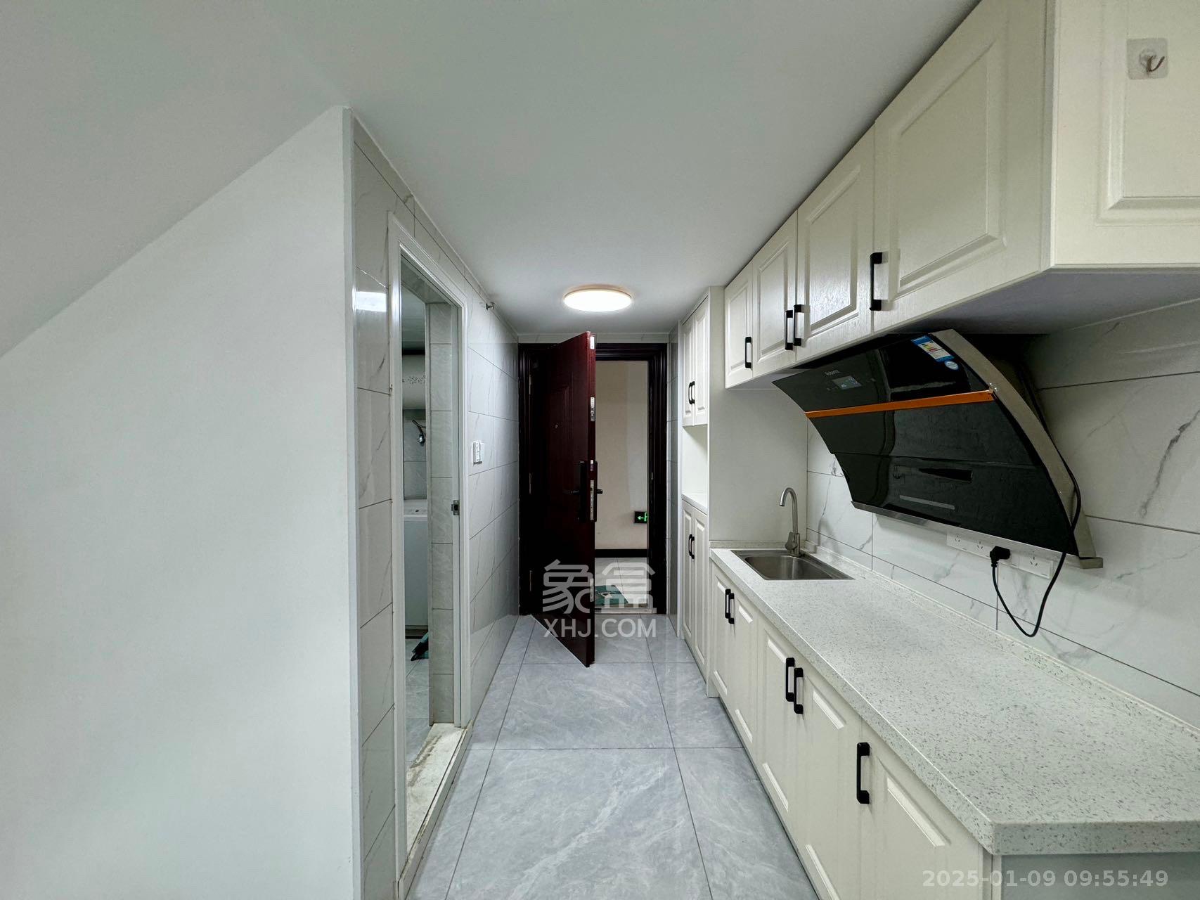 润和国际广场  2室1厅1卫    2600.0元/月 润和国际广场  2室1厅1卫    2600.0元/月室内图