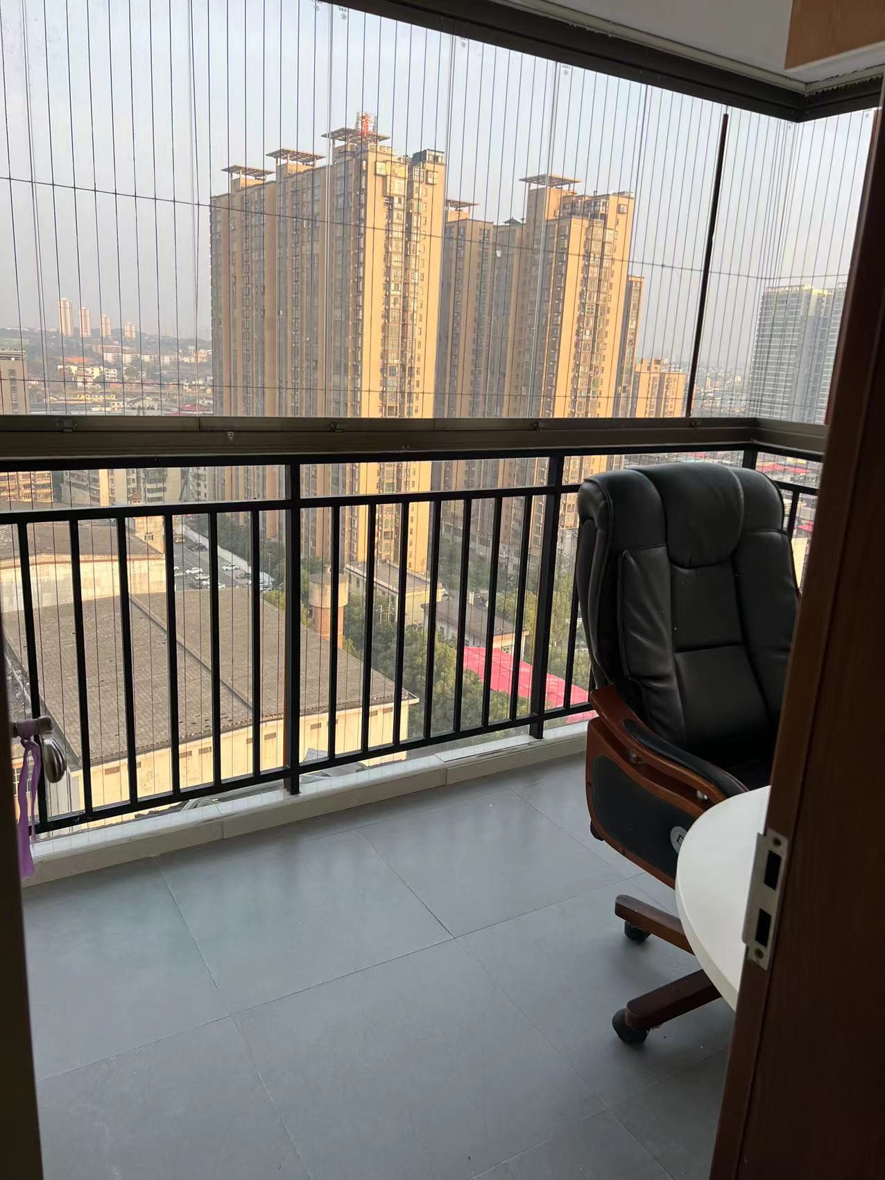 湘江风光大厦 3室2厅2卫 1500.0元/月 湘江风光大厦 3室2厅2卫 1500.0元/月室内图