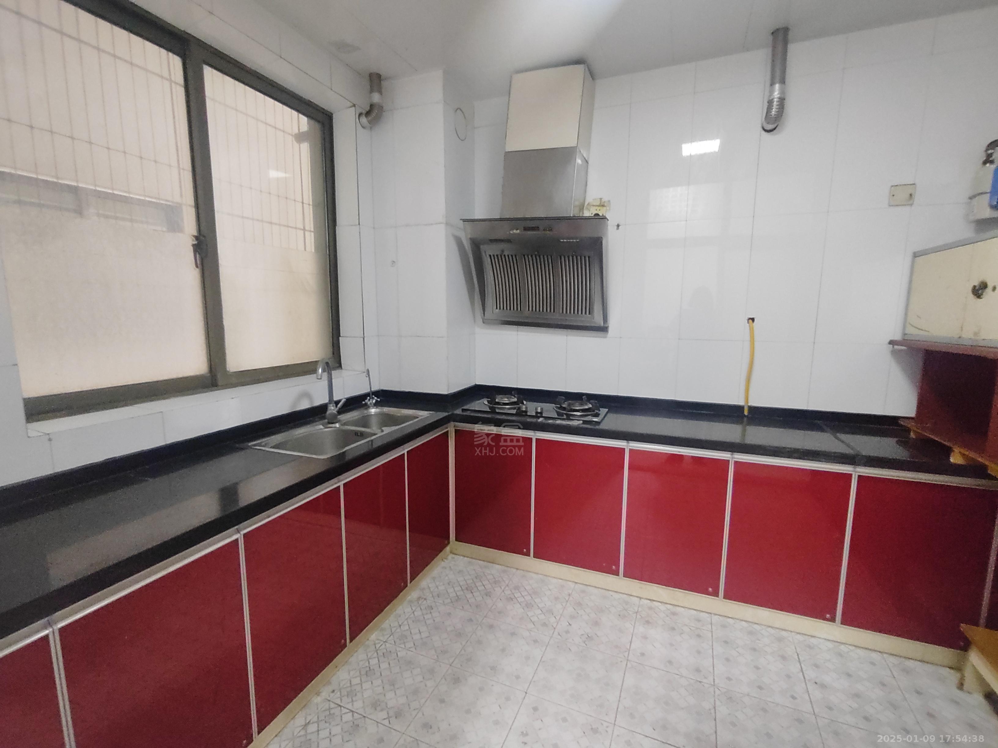 时尚新天地(平和堂) 3室2厅2卫 2700.0元/月 时尚新天地(平和堂) 3室2厅2卫 2700.0元/月室内图