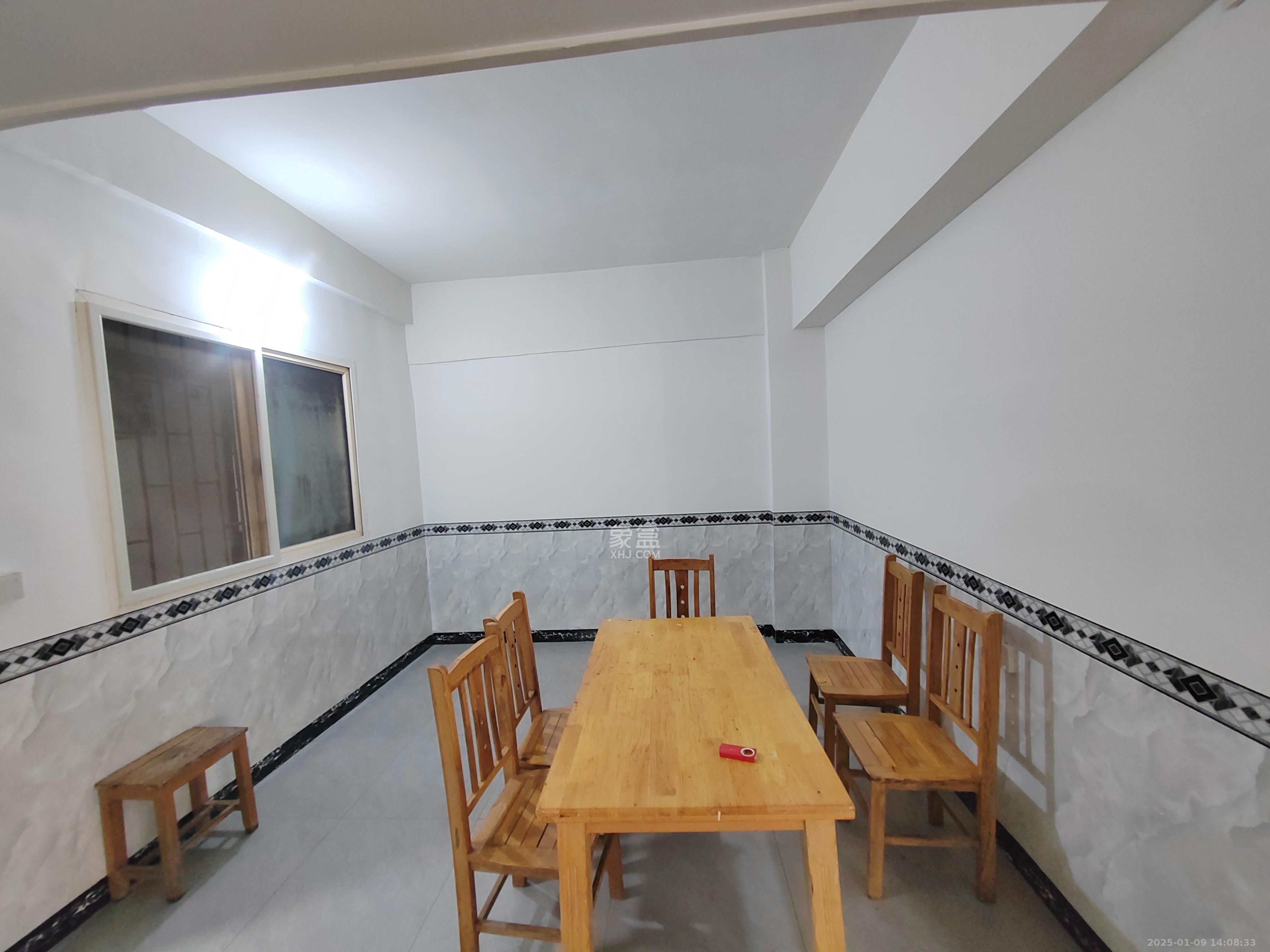 大众公寓(人人家宿舍) 4室1厅1卫 3100.0元/月 大众公寓(人人家宿舍) 4室1厅1卫 3100.0元/月室内图