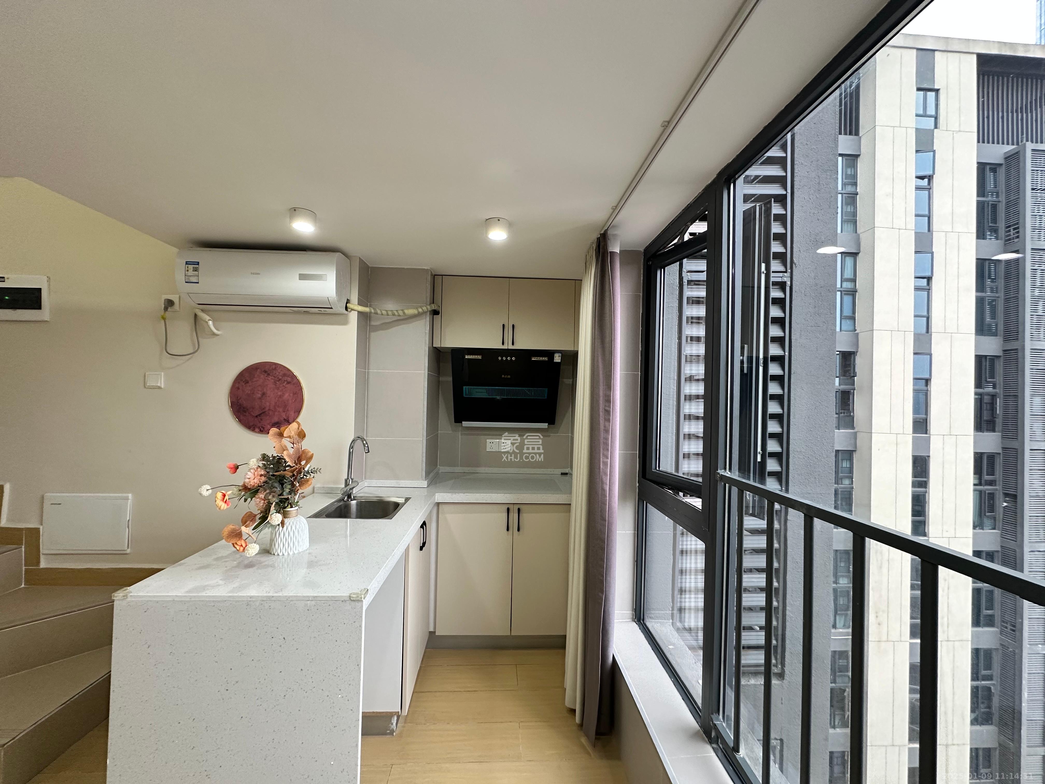 卓越中寰 2室1厅1卫 2200.0元/月 卓越中寰 2室1厅1卫 2200.0元/月室内图