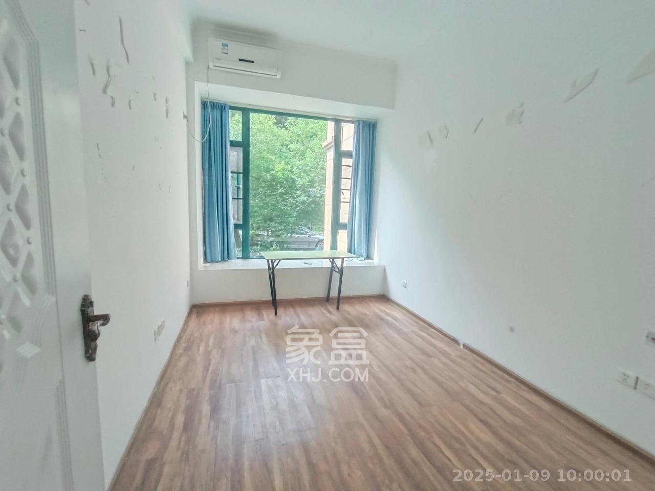 恒大城  2室2厅2卫    2000.0元/月 恒大城  2室2厅2卫    2000.0元/月室内图