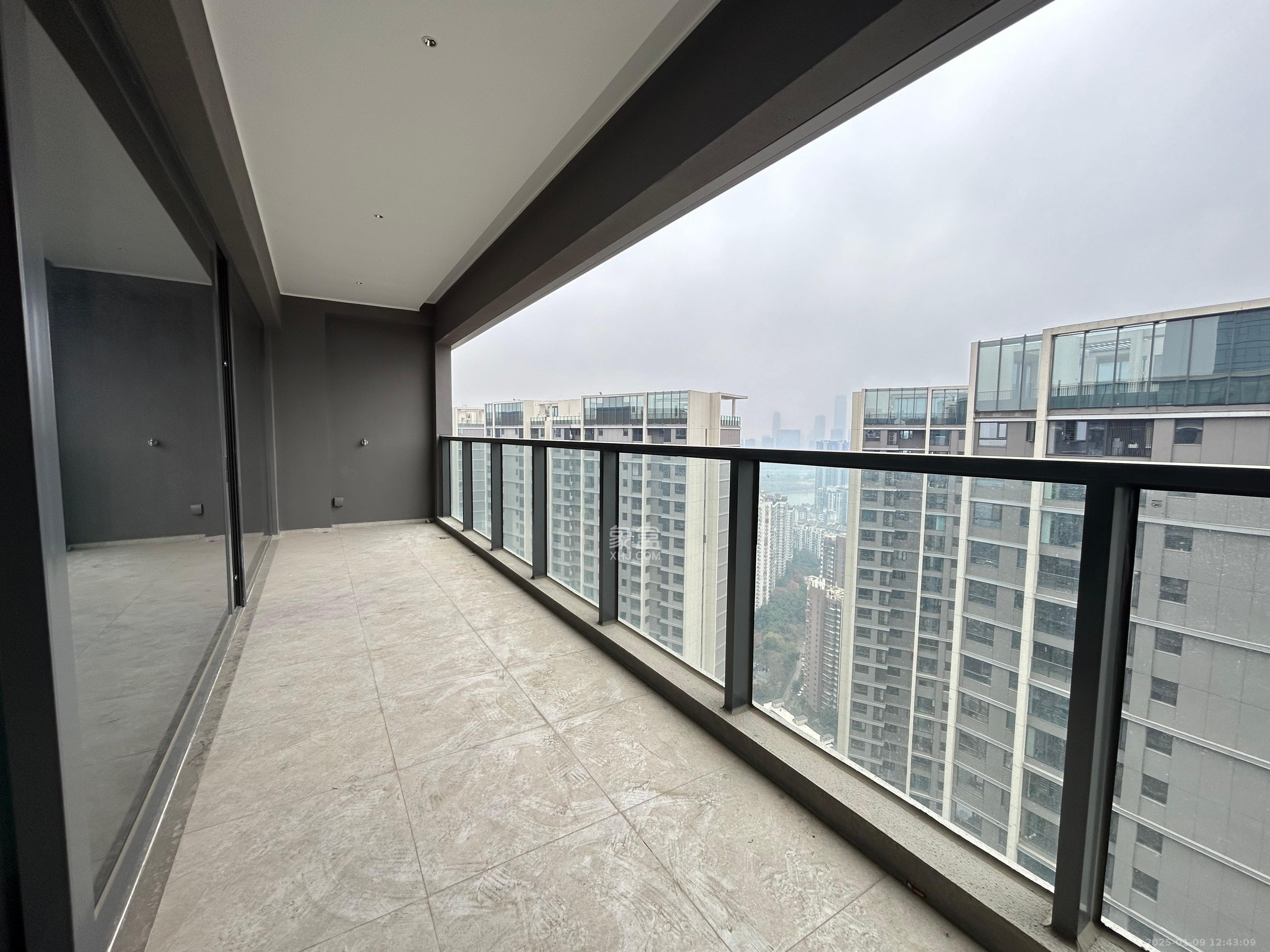 长沙悦府（华润万象城）  4室2厅3卫   12000.00元/月室内图