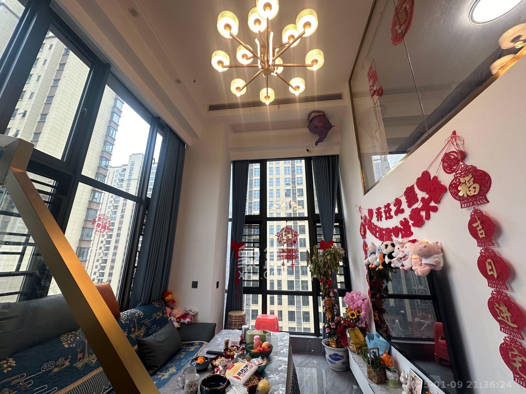 世茂璀璨天城公寓  3室2厅2卫    3600.0元/月 世茂璀璨天城公寓  3室2厅2卫    3600.0元/月室内图