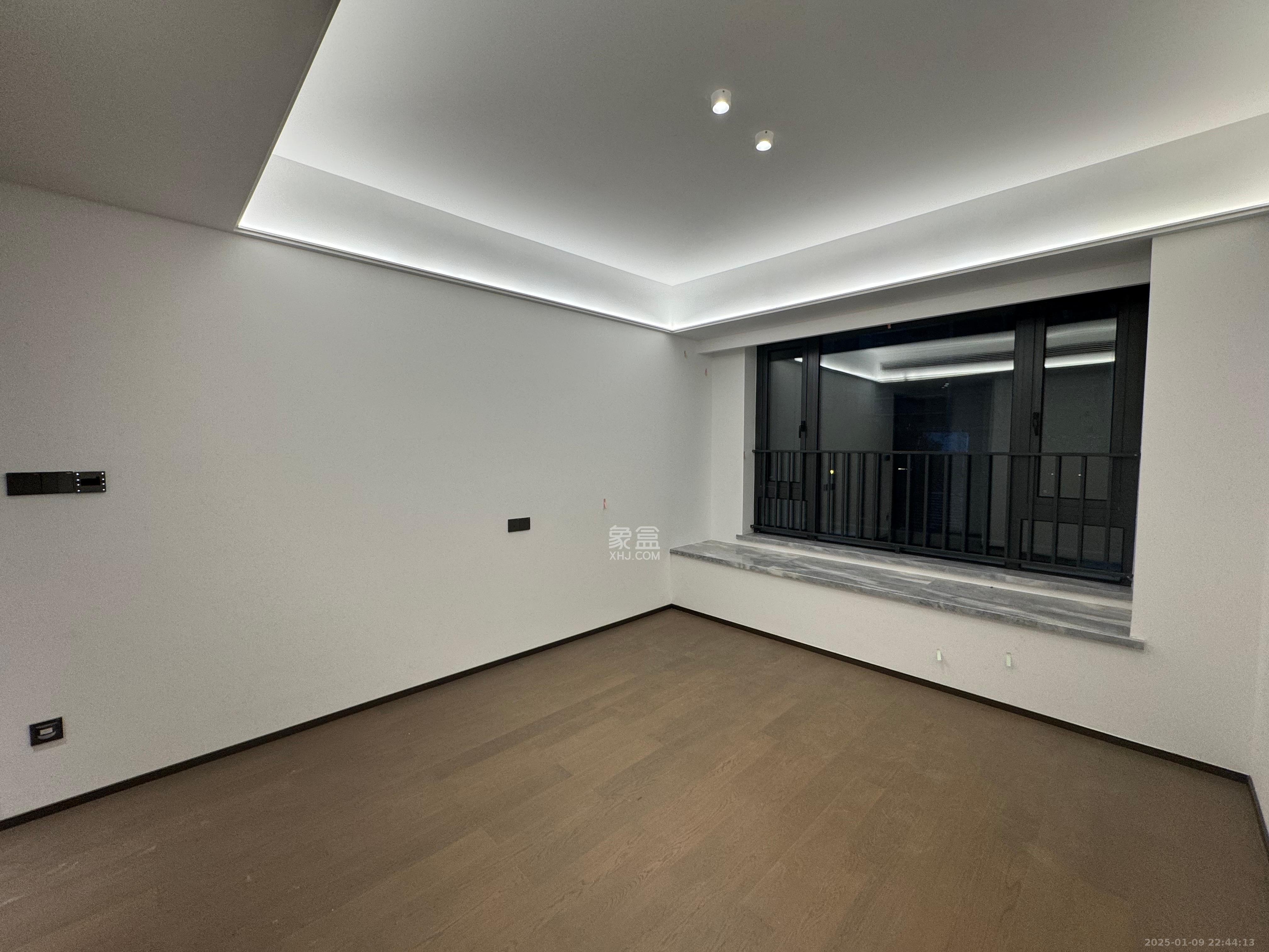 建发养云 4室2厅3卫 10000.0元/月 建发养云 4室2厅3卫 10000.0元/月室内图