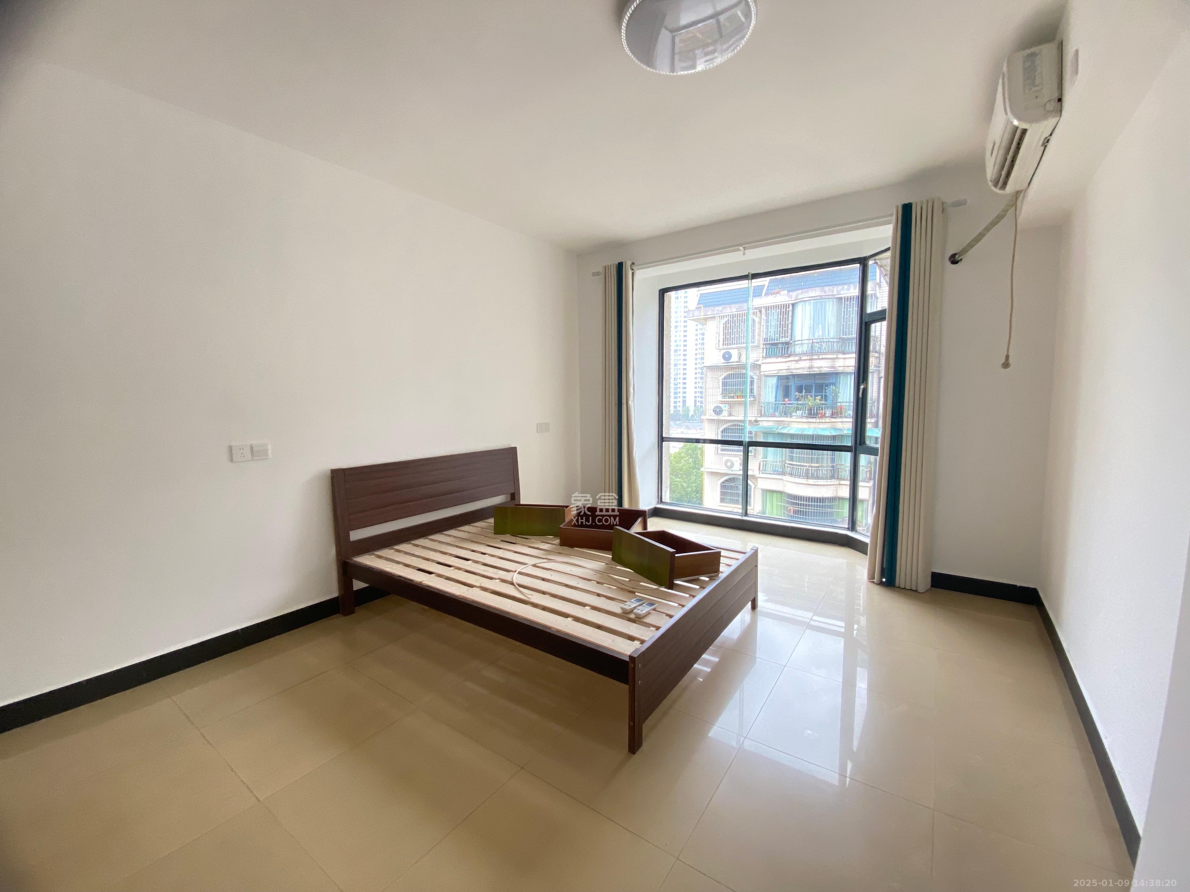 中江锦城  3室2厅1卫    2500.0元/月 中江锦城  3室2厅1卫    2500.0元/月室内图