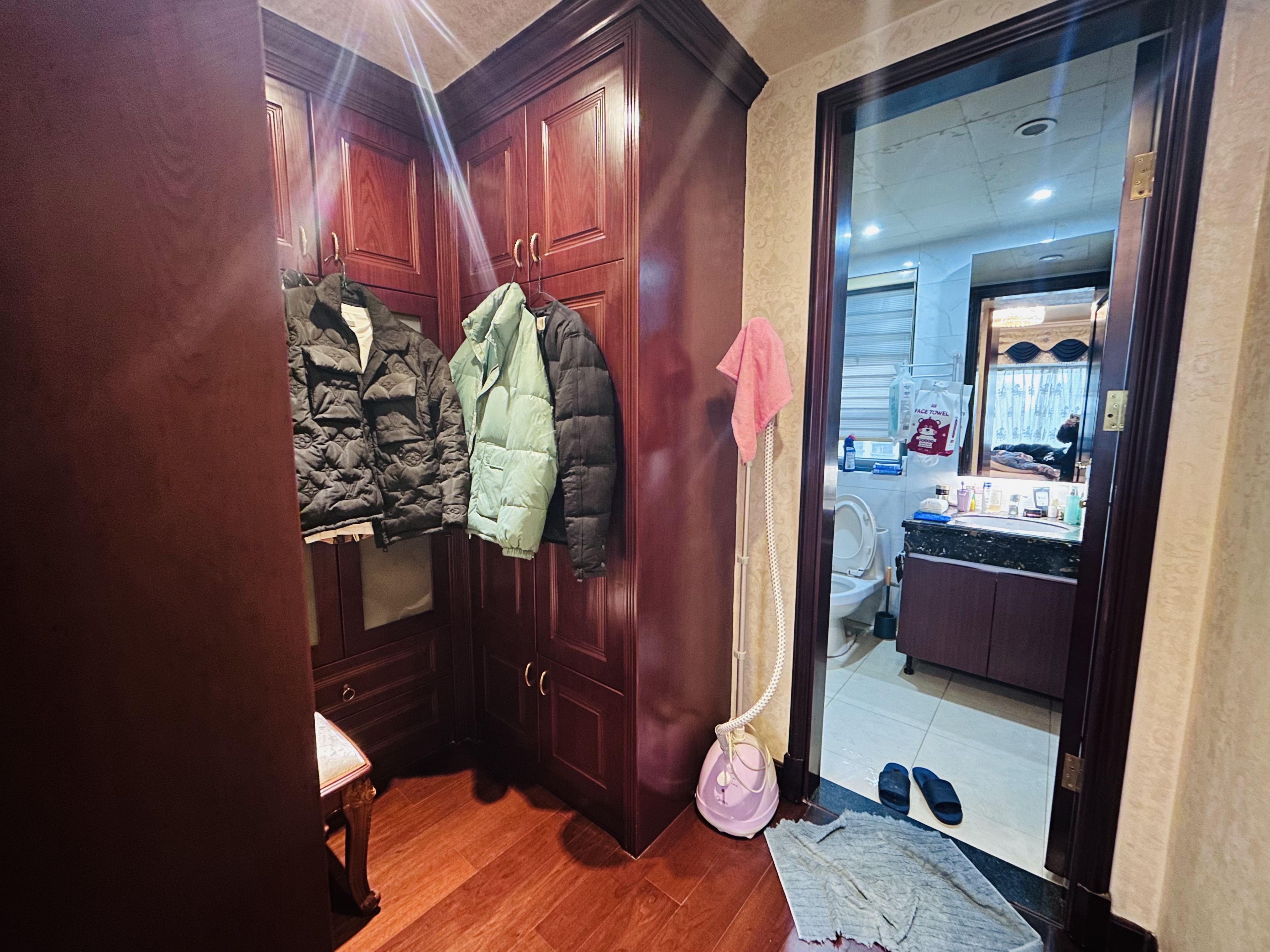 恒大绿洲 3室2厅2卫 78.8万 恒大绿洲 3室2厅2卫 78.8万客厅