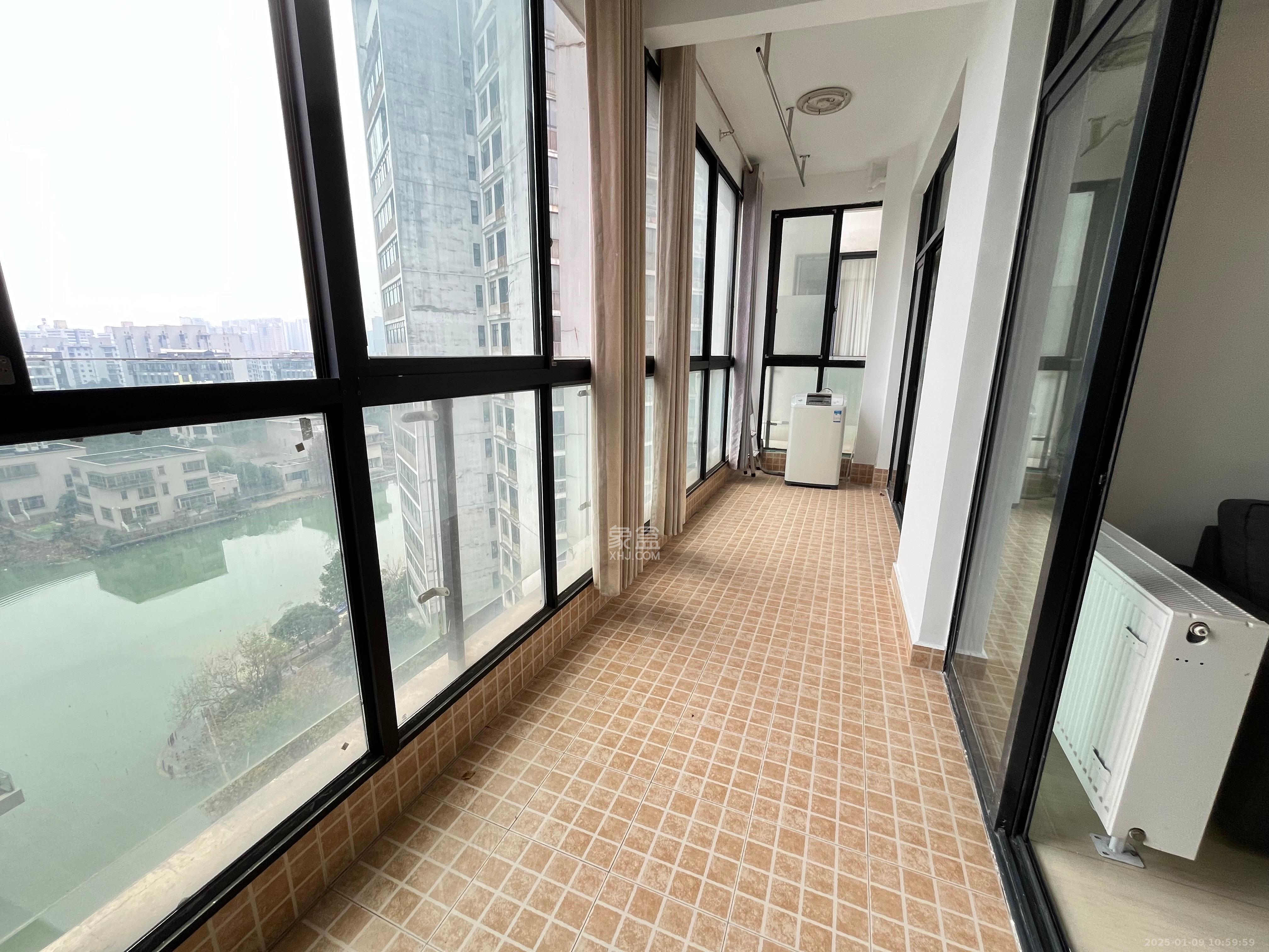 阳光100三期  3室2厅2卫    2800.0元/月 阳光100三期  3室2厅2卫    2800.0元/月室内图