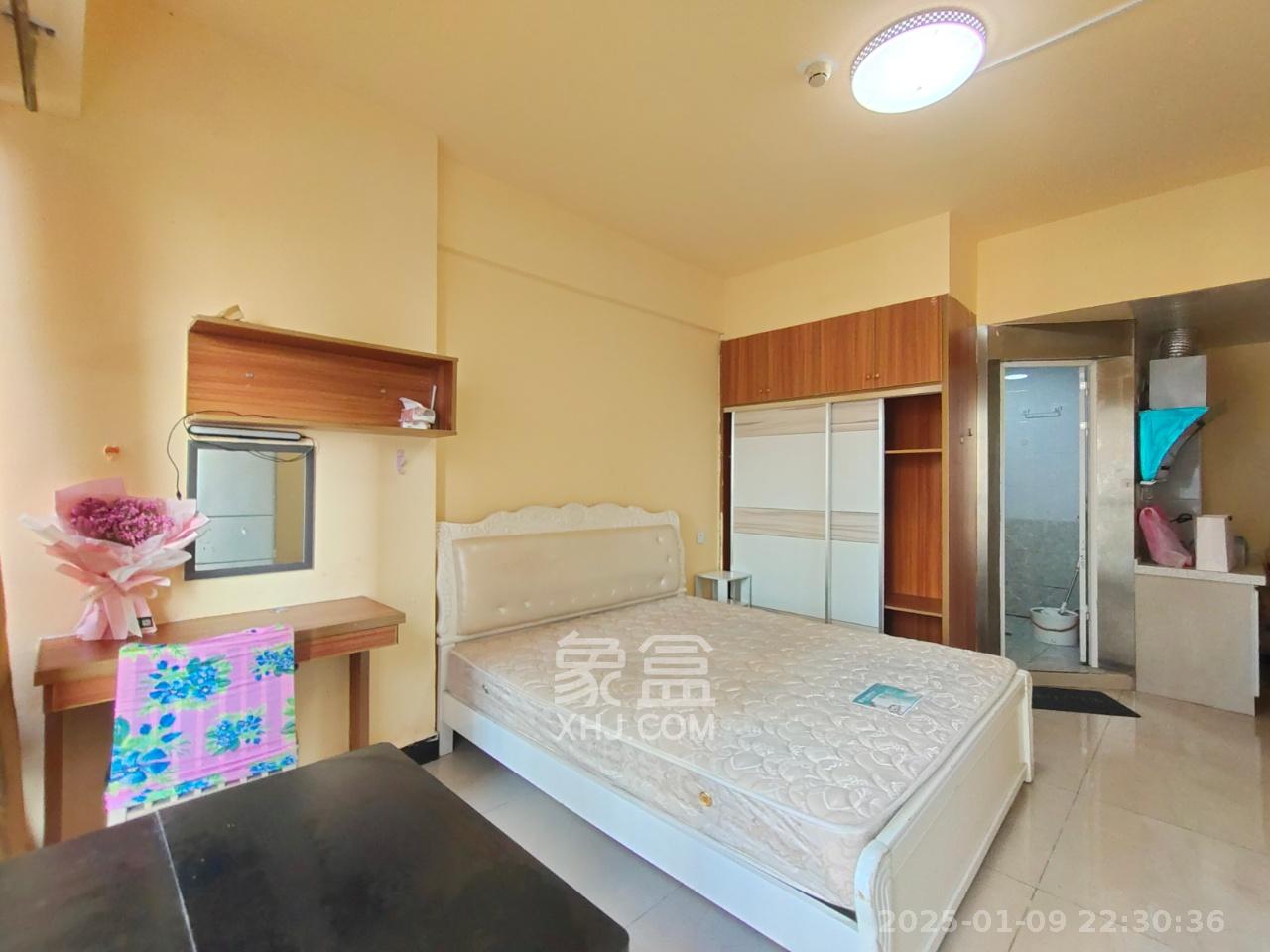 融圣国际  1室1厅1卫    1700.0元/月 融圣国际  1室1厅1卫    1700.0元/月室内图