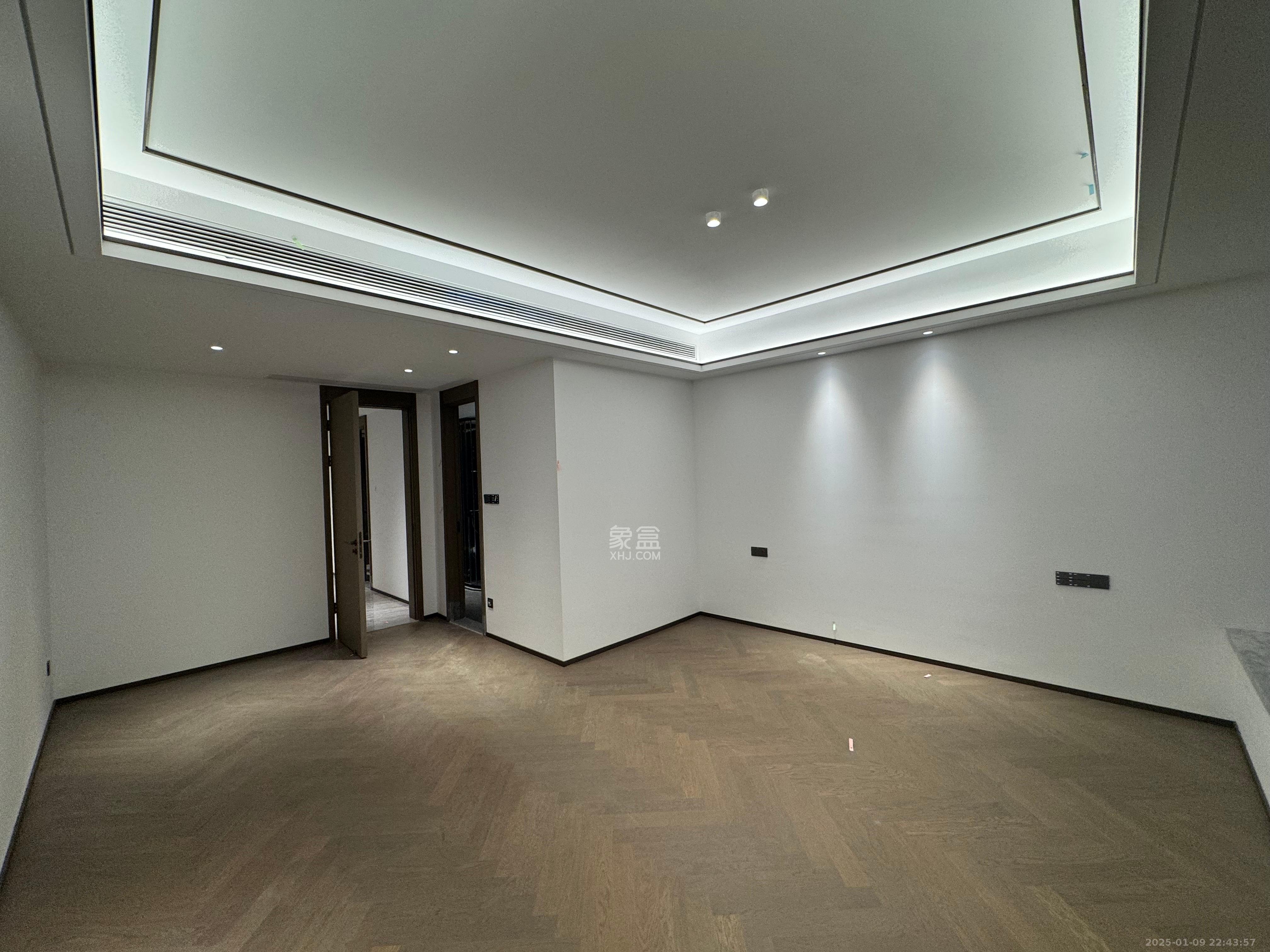 建发养云 4室2厅3卫 10000.0元/月 建发养云 4室2厅3卫 10000.0元/月室内图