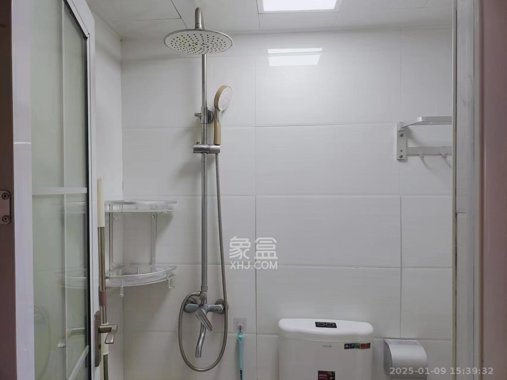 怡海星城  1室1厅1卫   850.00元/月室内图