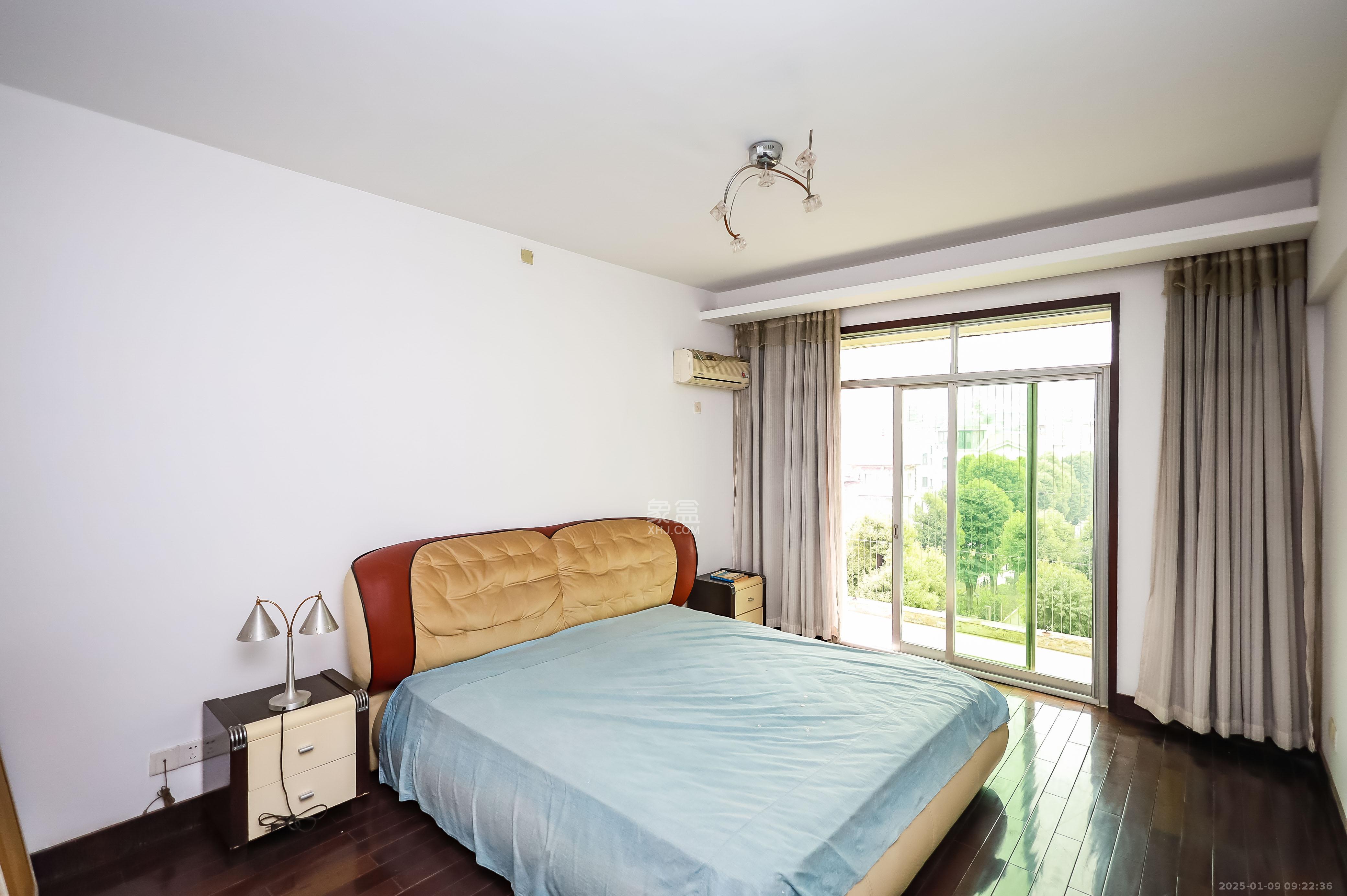 静园山庄  4室2厅2卫    2600.0元/月 静园山庄  4室2厅2卫    2600.0元/月室内图